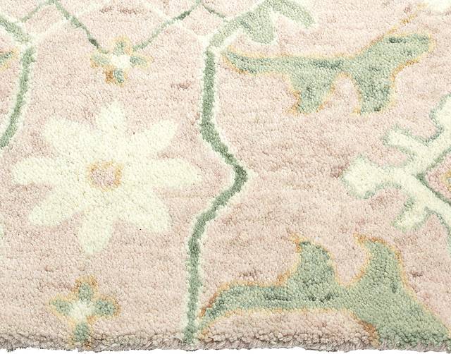 Ezelda Pink 5' x 7'9 Rug - Thumbnail - Image 3