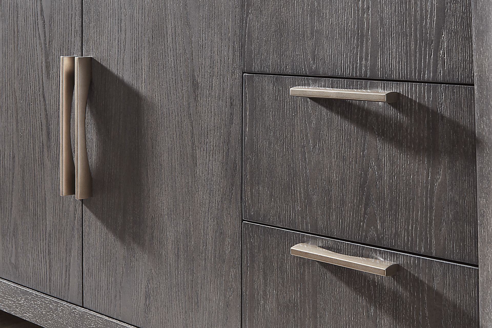 Fairfax Gray Server - Image 4