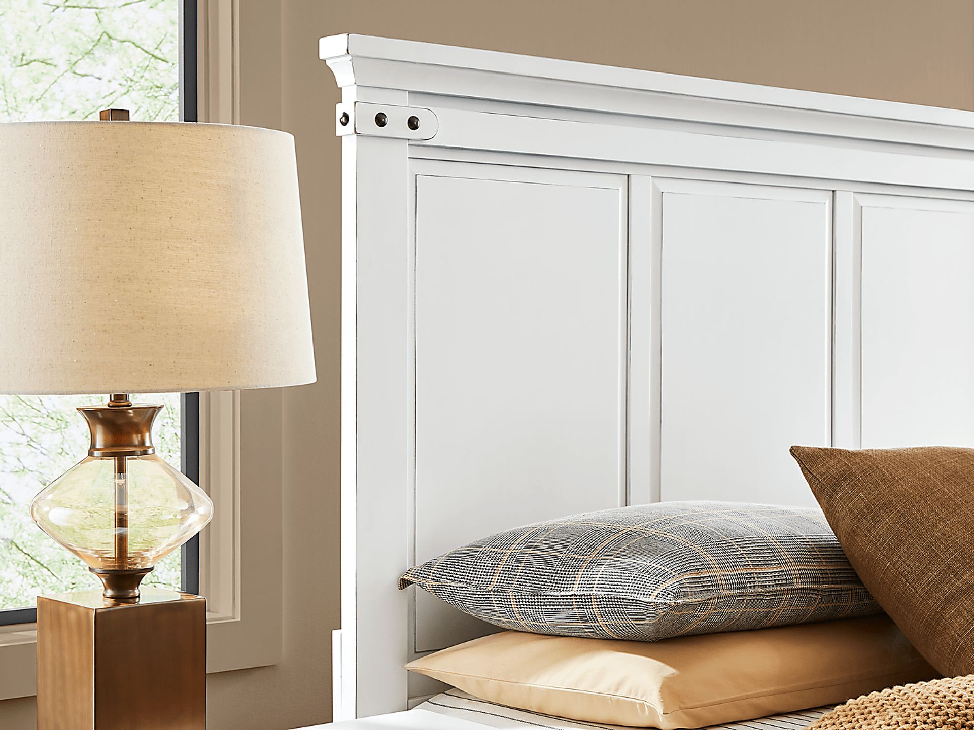Fairhaven White 3 Pc Queen Panel Bed - Image 3
