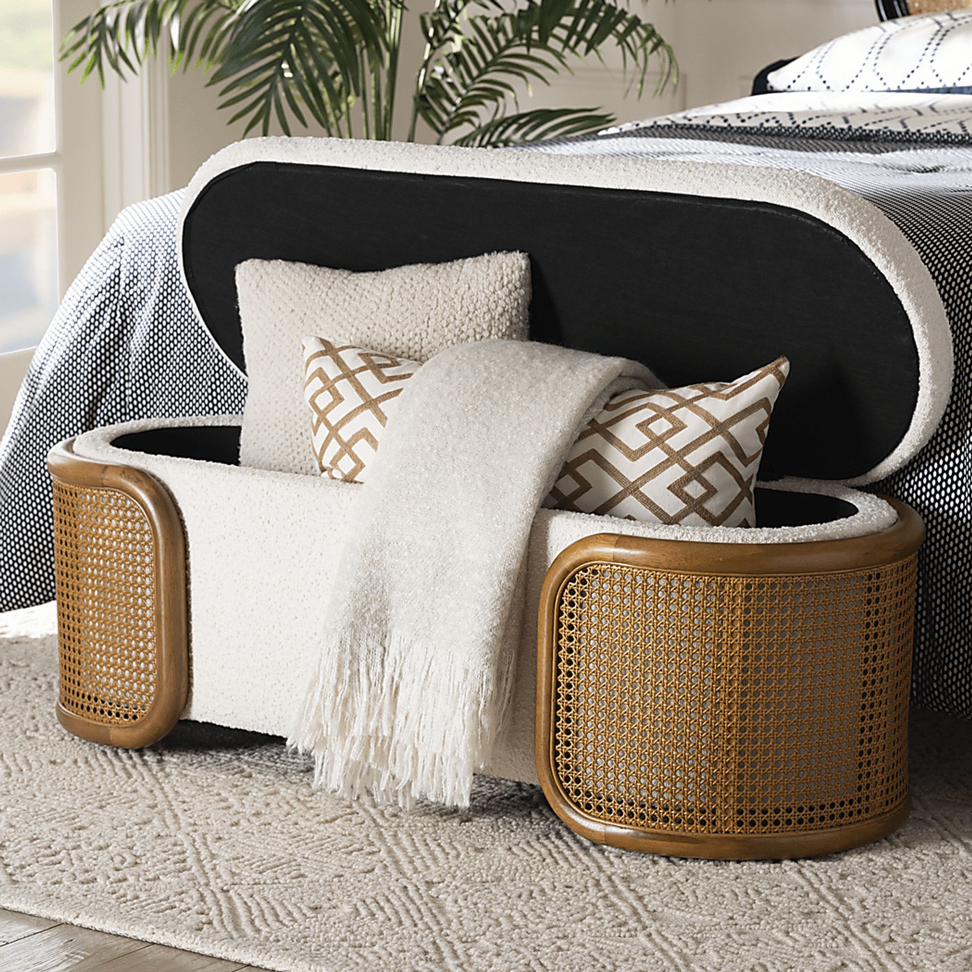 Fairntosh Cream Bench - Image 3