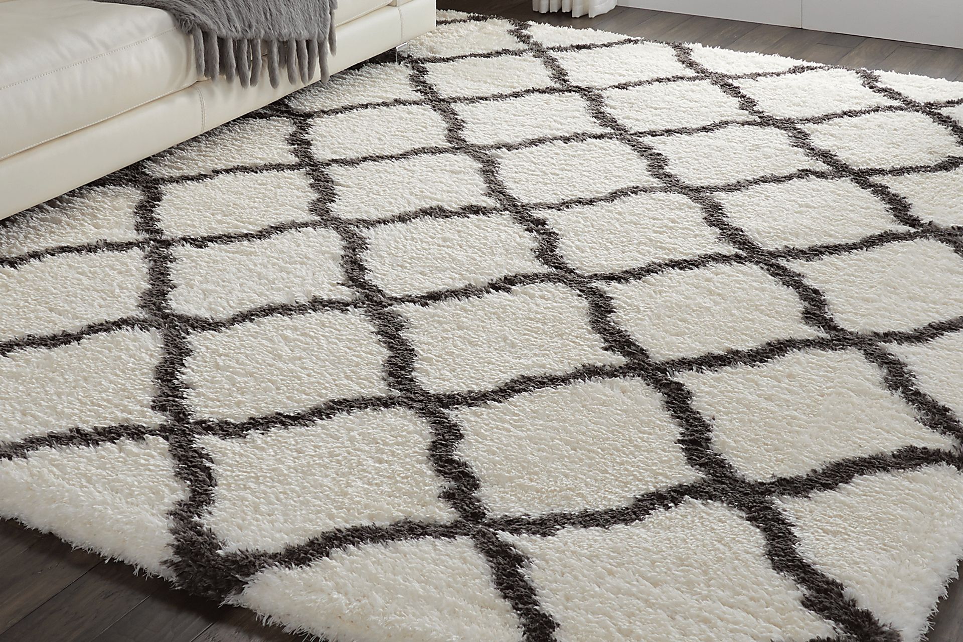 Fairport Beige 5' x 7' Rug - Image 3