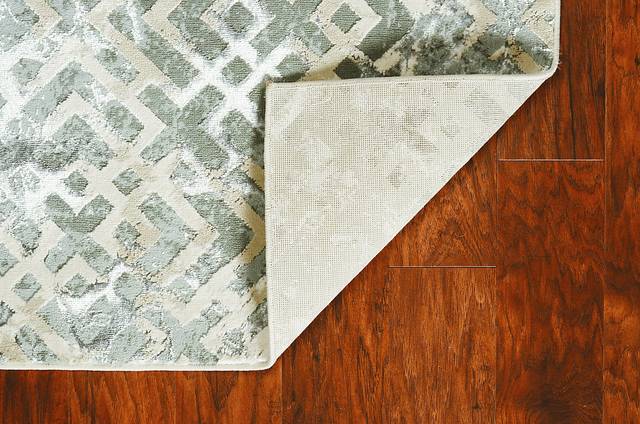 Faldosa Sand/Silver 5'3 x 7'7 Rug - Thumbnail - Image 6