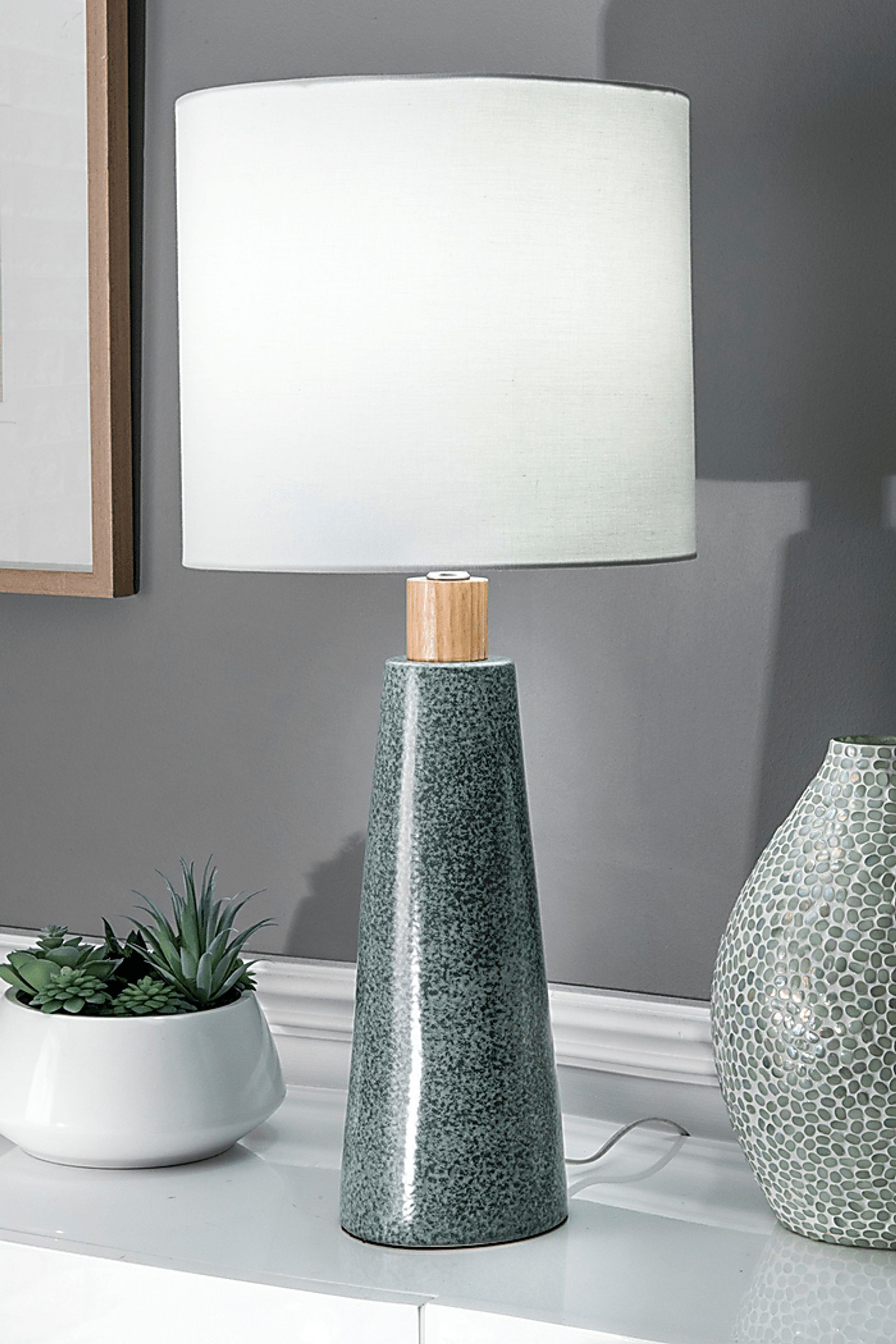 Falkirk Green Lamp - Image 2