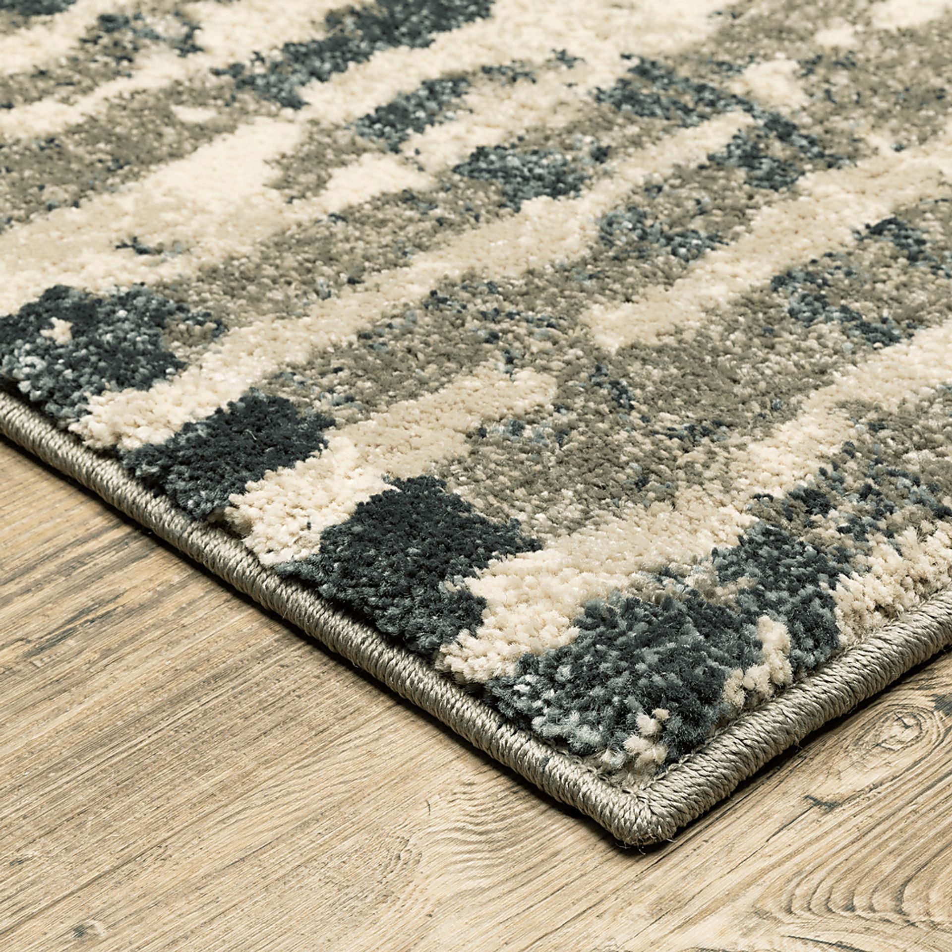 Fallford Blue 6'7 x 9'2 Rug - Image 3
