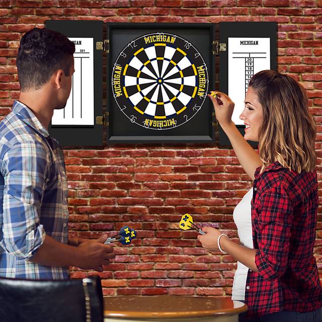 University of Michigan Black Dartboard Set - Thumbnail - Image 9
