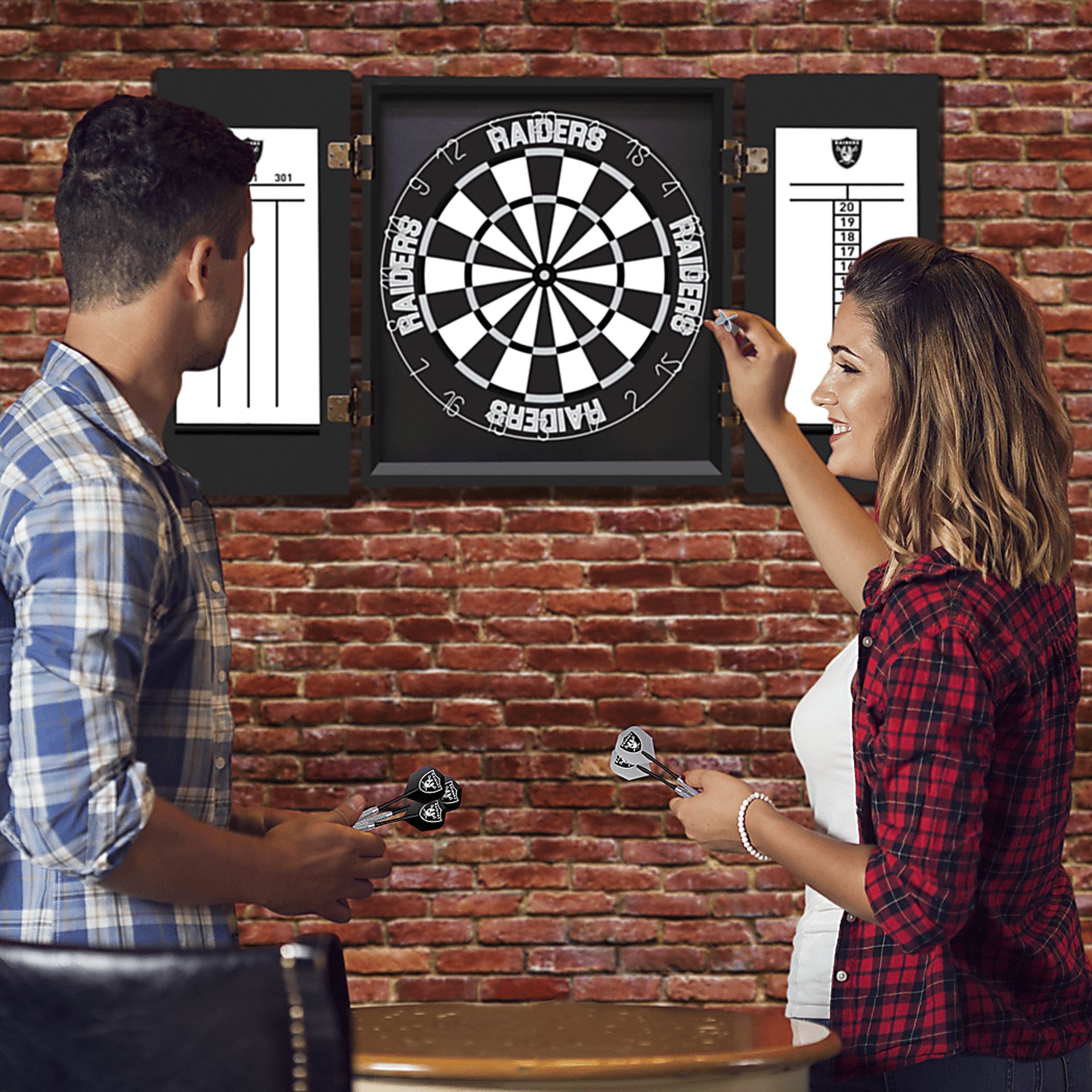 Las Vegas Raiders Black Dartboard Set - Image 2