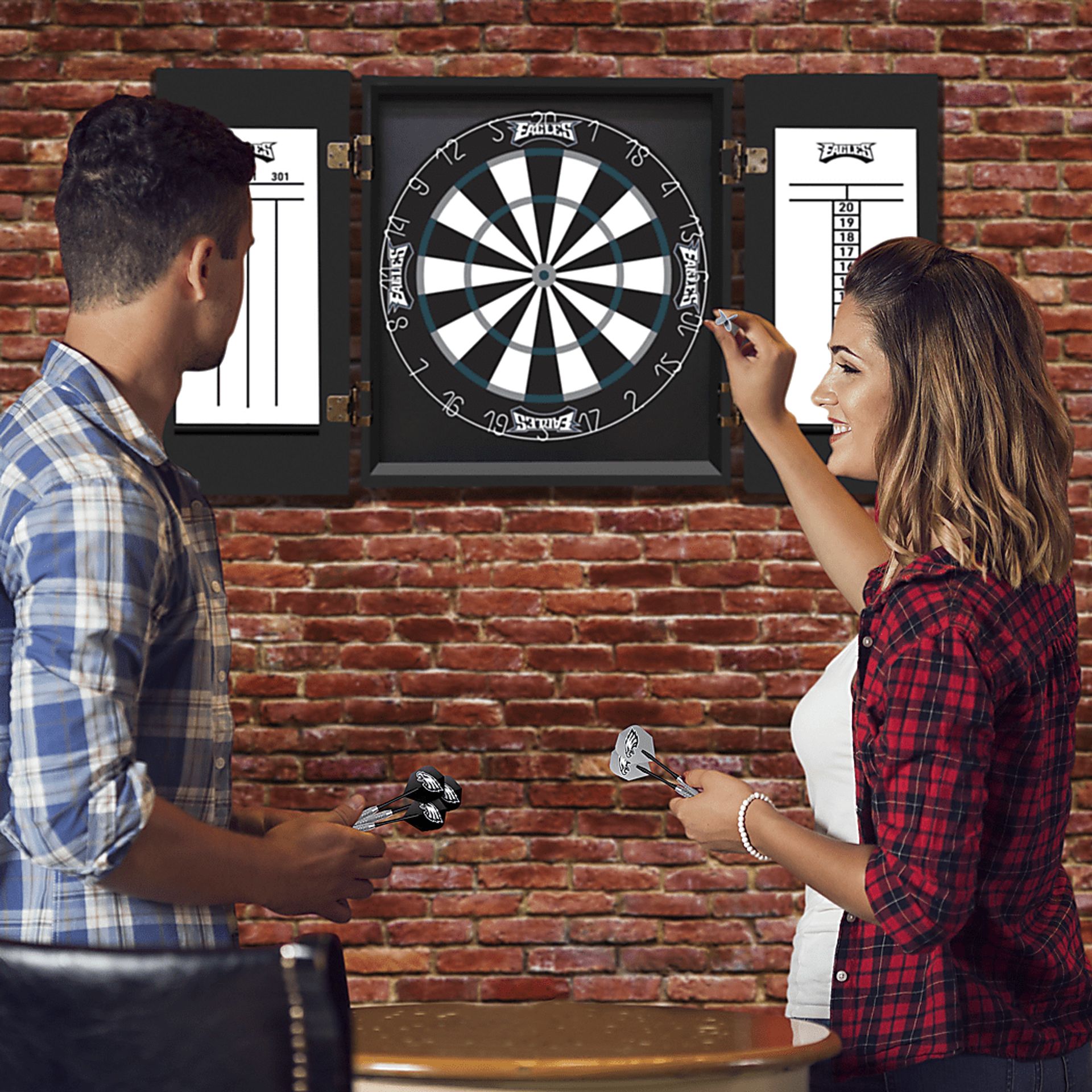 Philadelphia Eagles Black Dartboard Set - Image 2