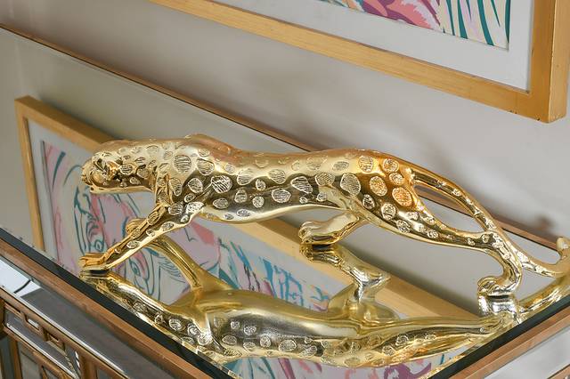 Faraa II Gold Sculpture - Thumbnail - Image 2