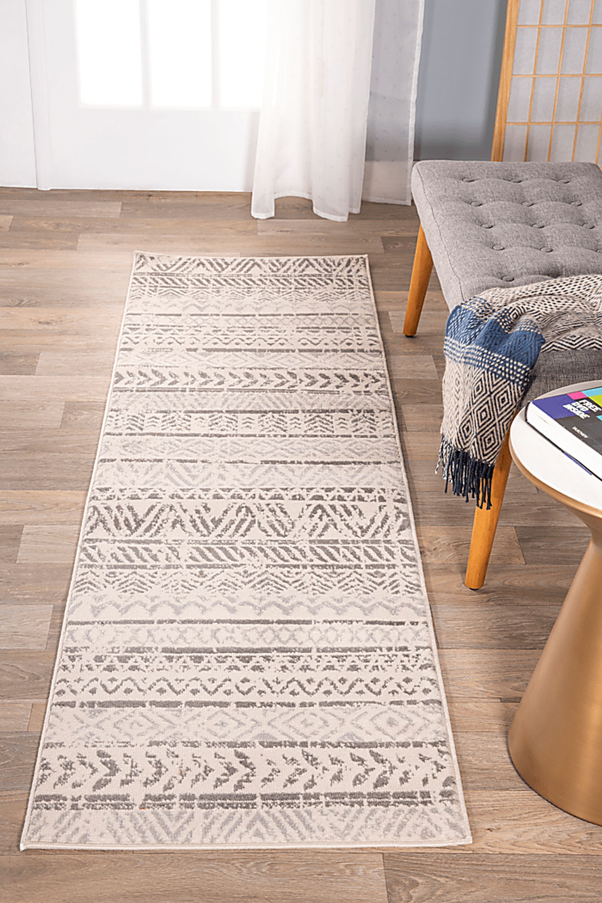 Farid Gray 2' x 7' Runner Rug - Image 4