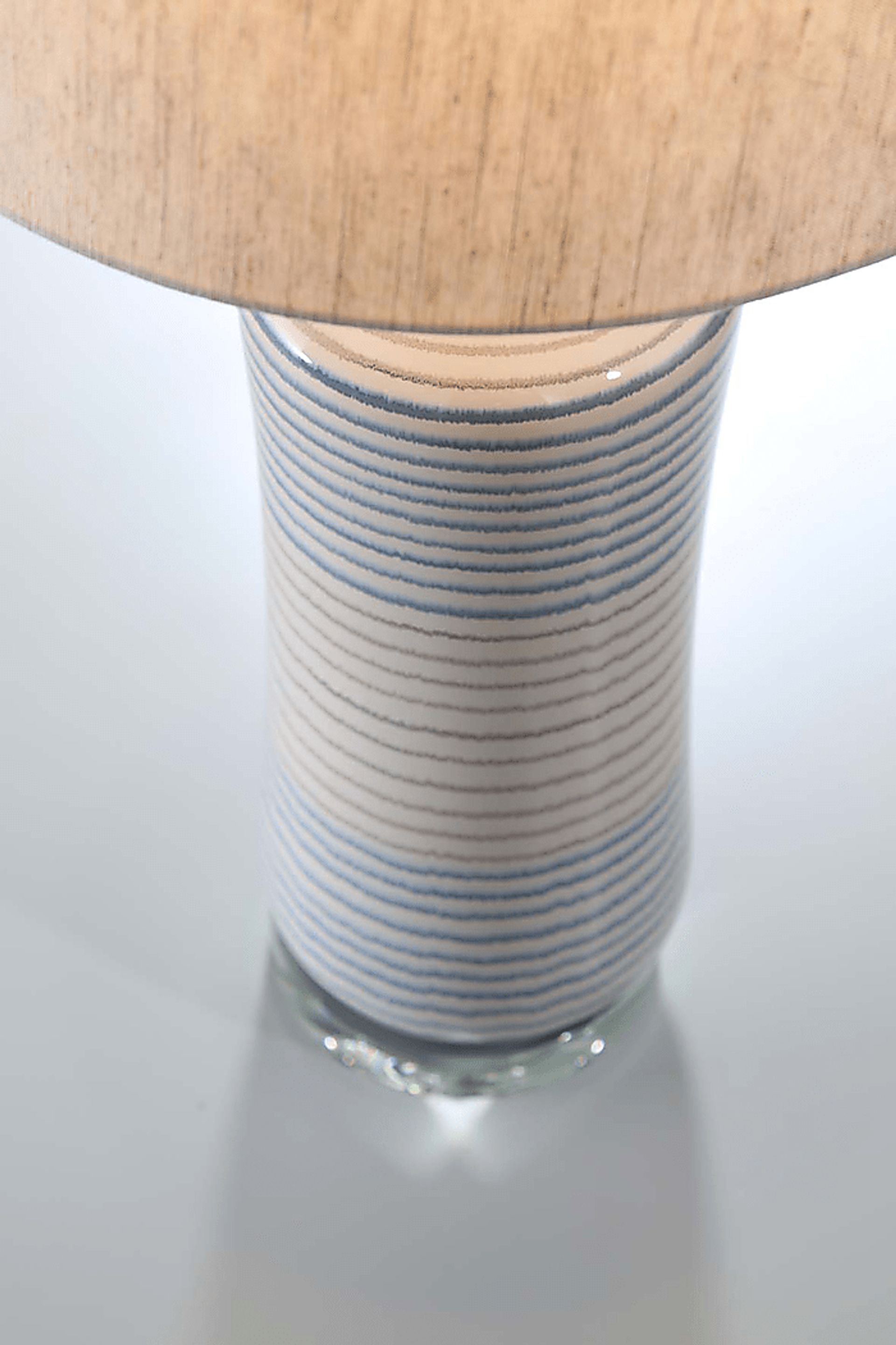 Farlight White Table Lamp - Image 2
