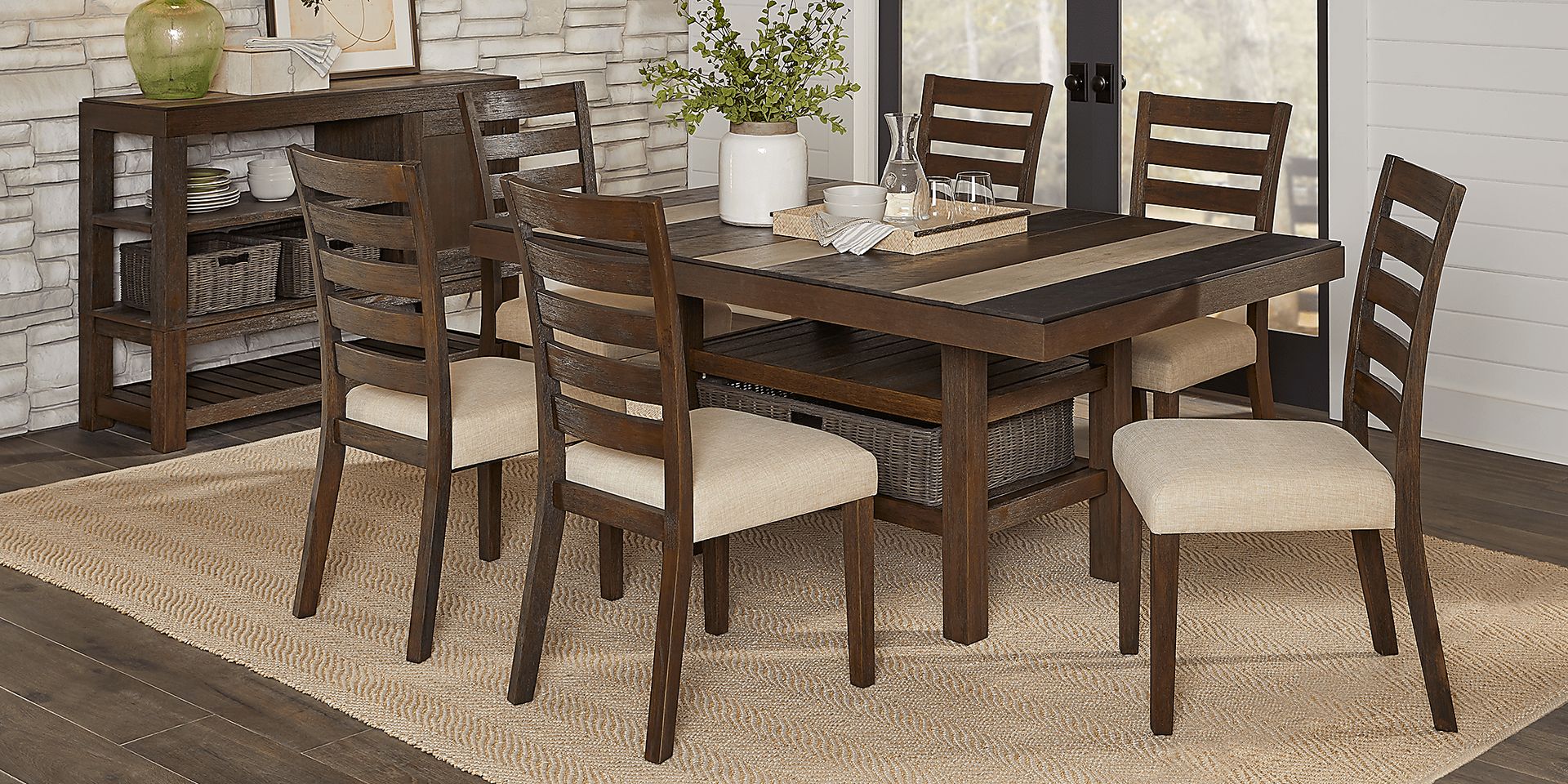 Farmington Hills Brown 7 Pc Rectangle Dining Room - Image 1