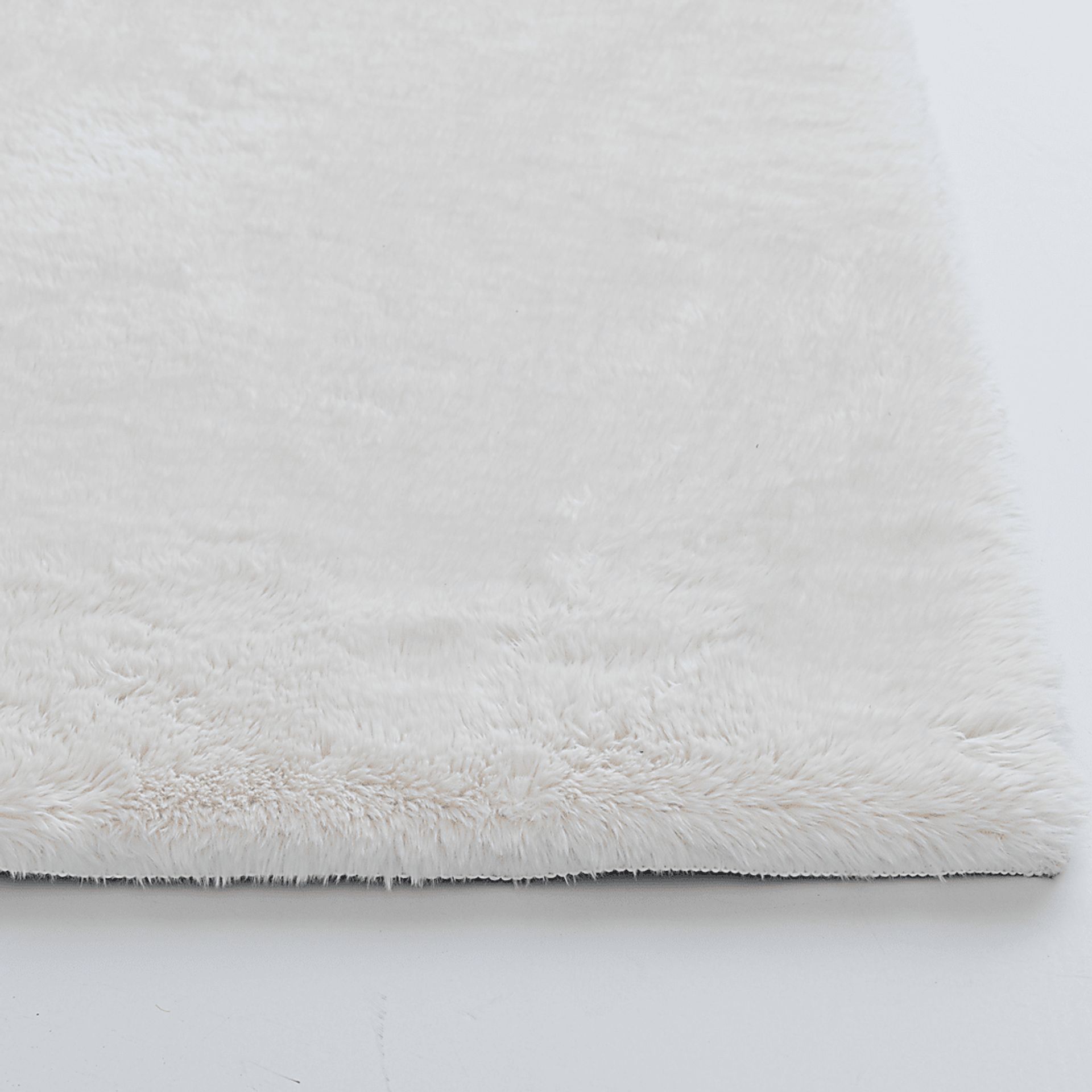 Faux Rabbit Minky Ivory 7'6 x 9'6 Rug - Image 3
