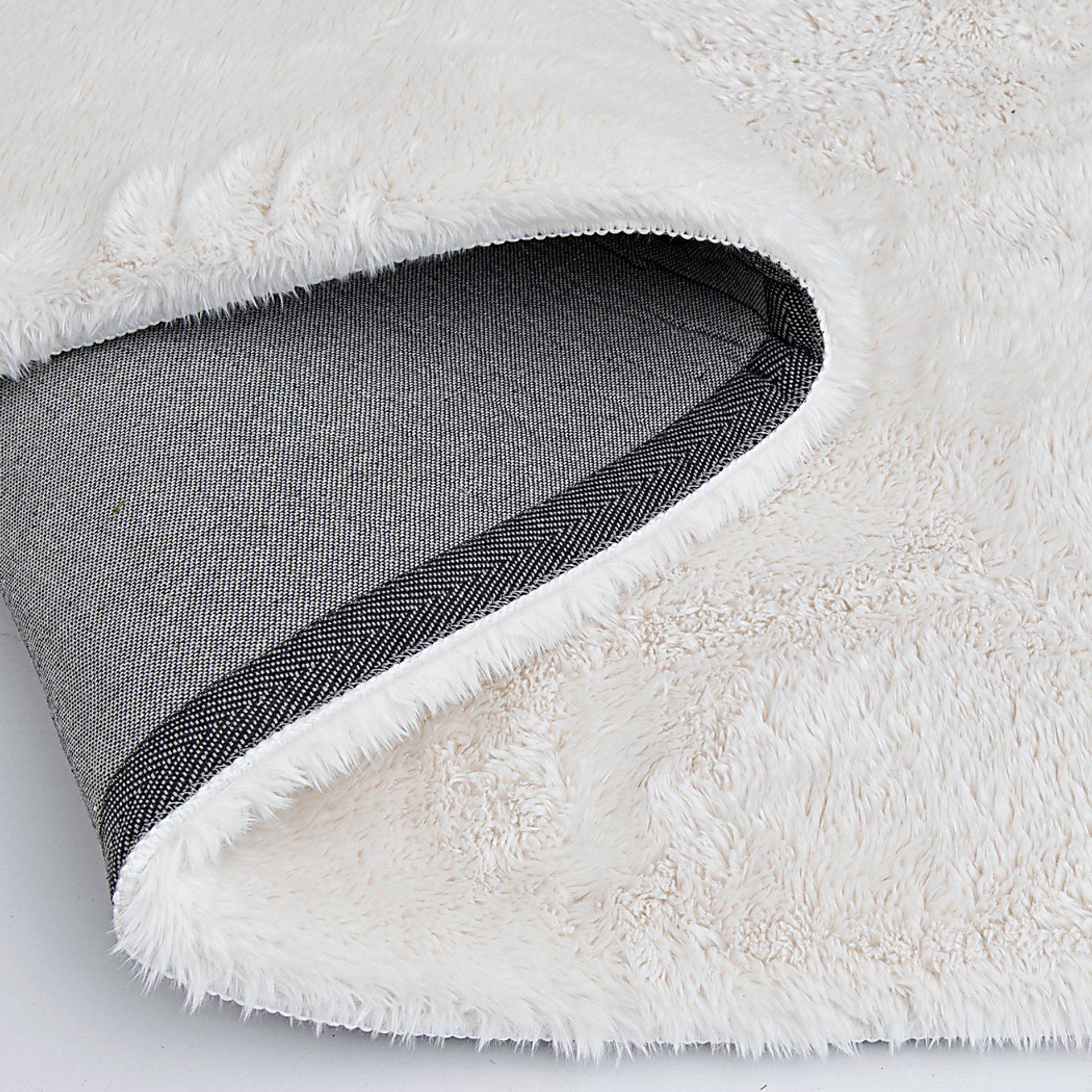 Faux Rabbit Minky Ivory 7'6 x 9'6 Rug - Image 4