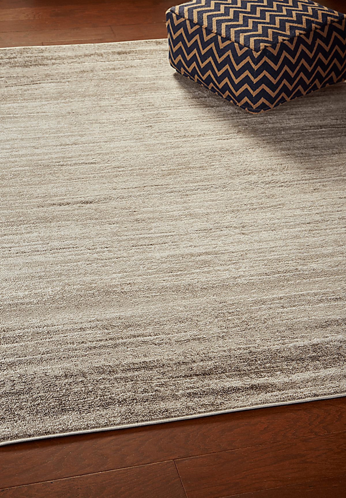 Felosas Beige Rug | Rooms to Go