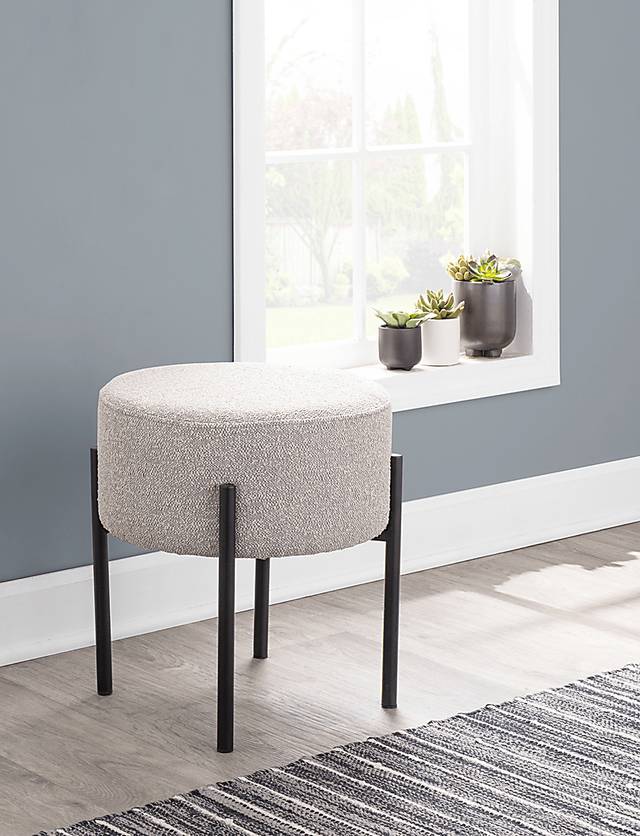 Fenchcroft Light Gray Accent Ottoman - Thumbnail - Image 6