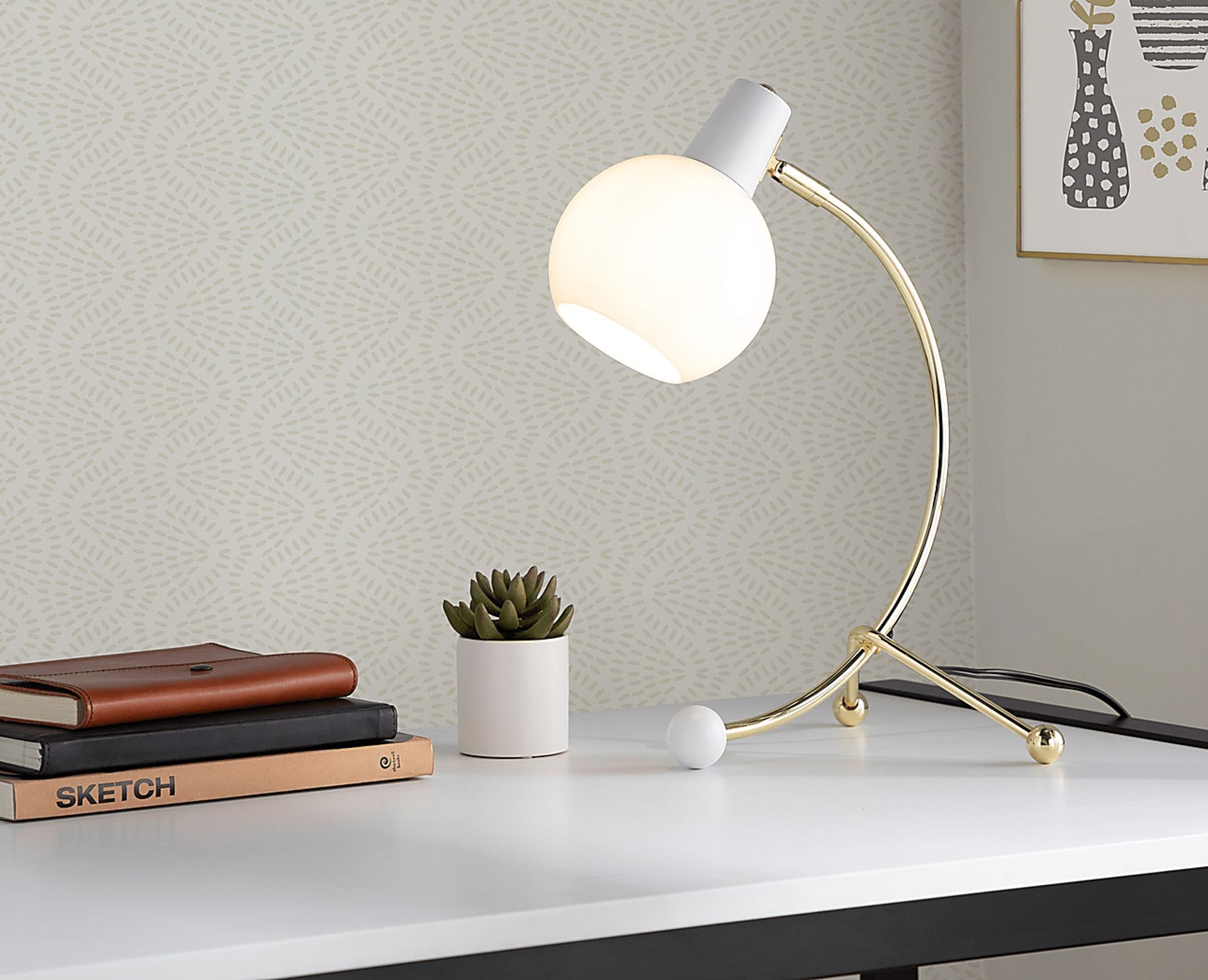 Fencourt Post Gold Lamp - Image 2