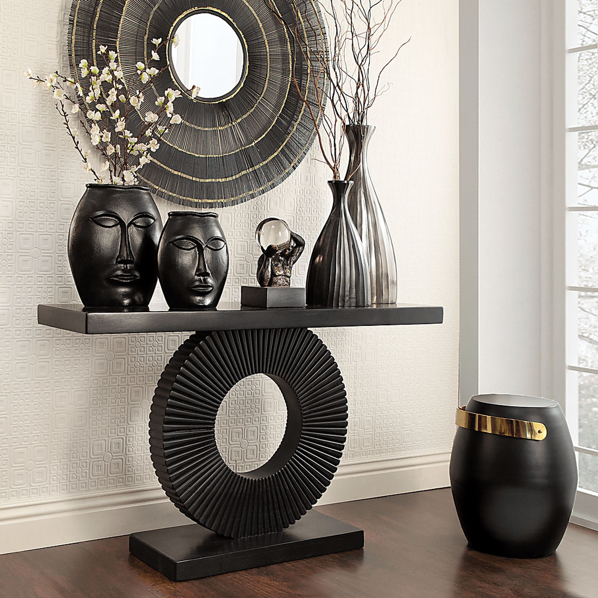 Fenndal Black Accent Table - Image 2