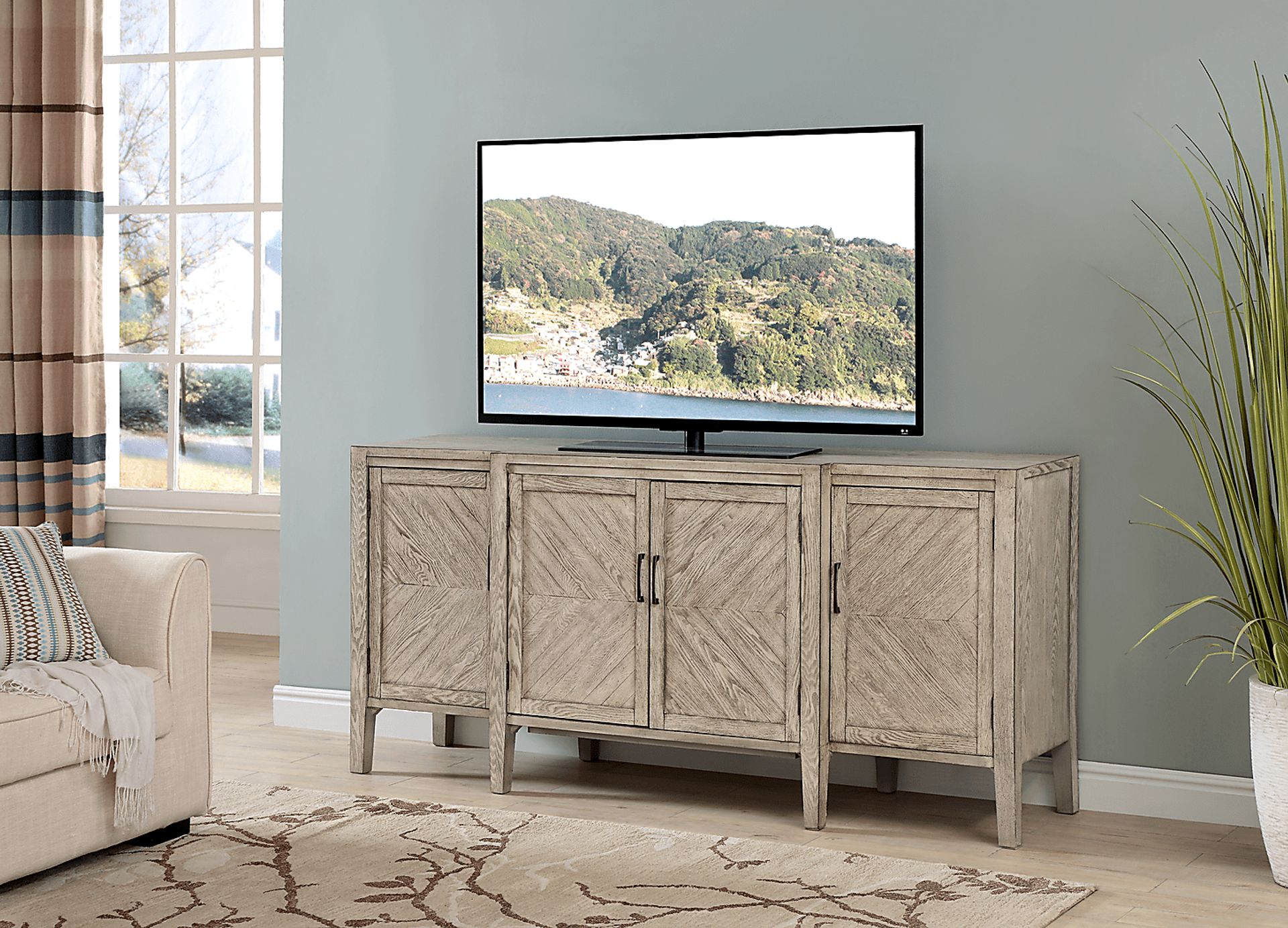 Fernco Credenza | Rooms to Go