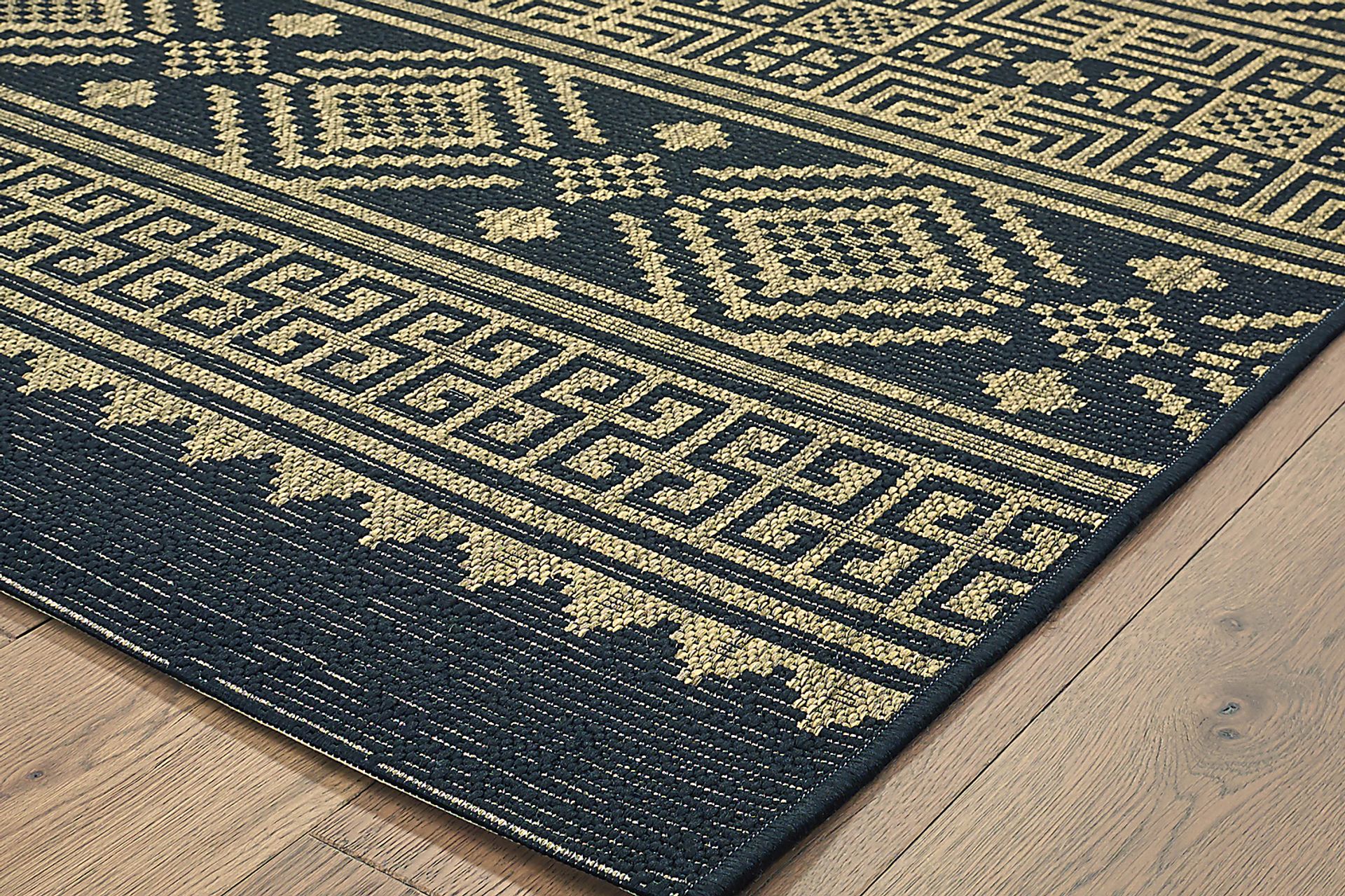 Fidelina Black Outdoor Rug | Rooms to Go