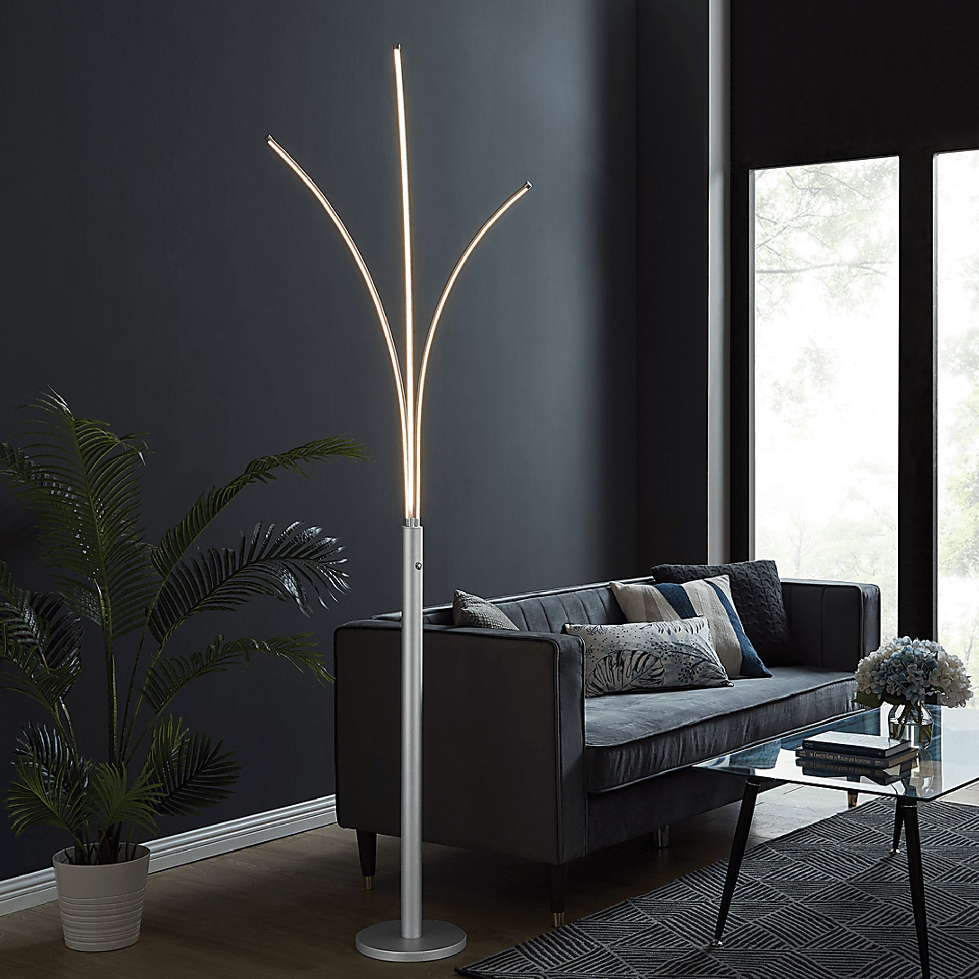 Figpoint Silver Floor Lamp - Image 4