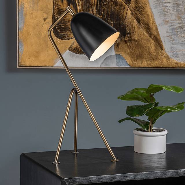 Filbert Drive Black Lamp - Thumbnail - Image 4