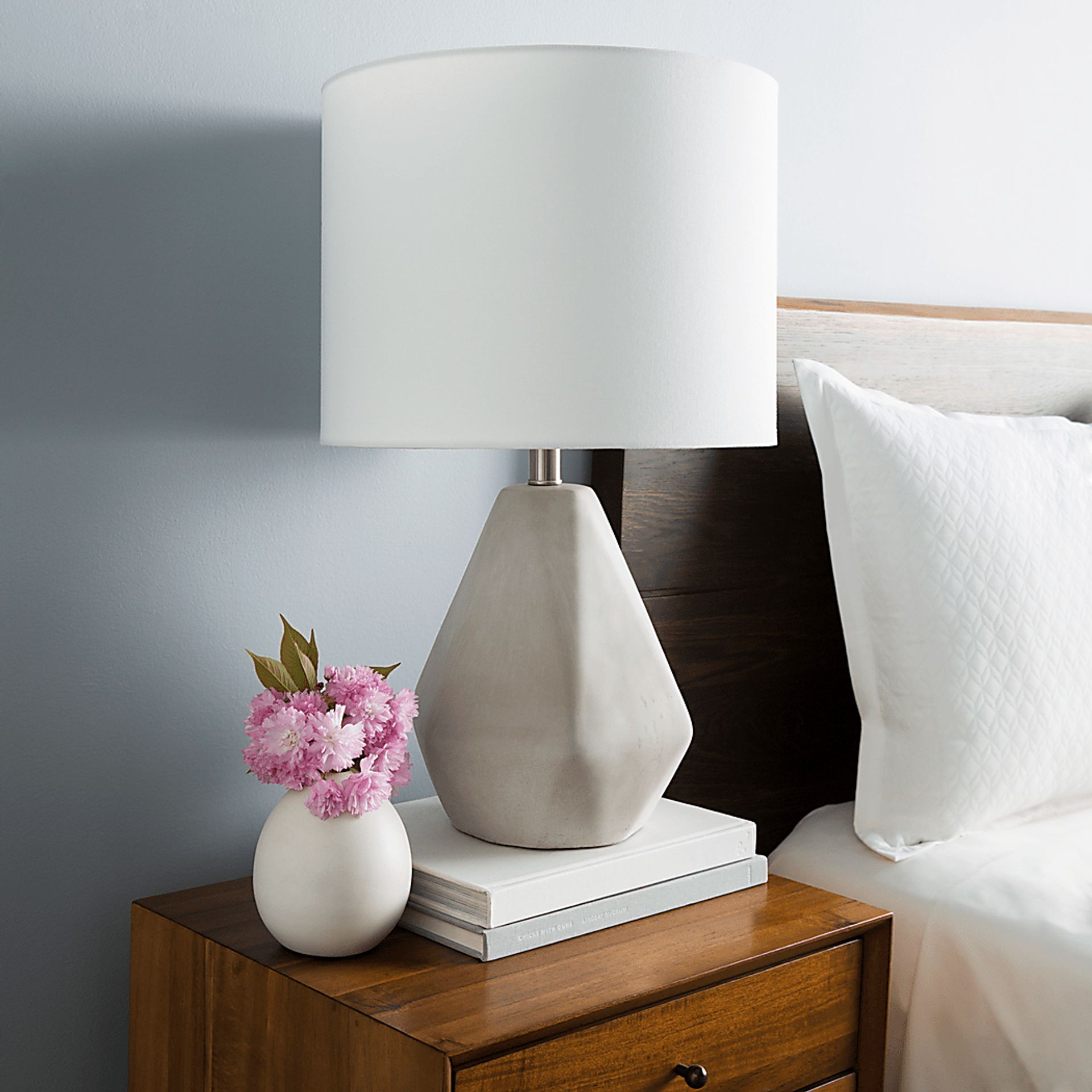 Finchley Moor Gray Lamp - Image 2