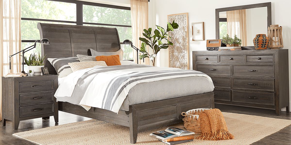 Finlay 7 Pc Espresso Dark Wood King Bedroom Set Rooms To Go