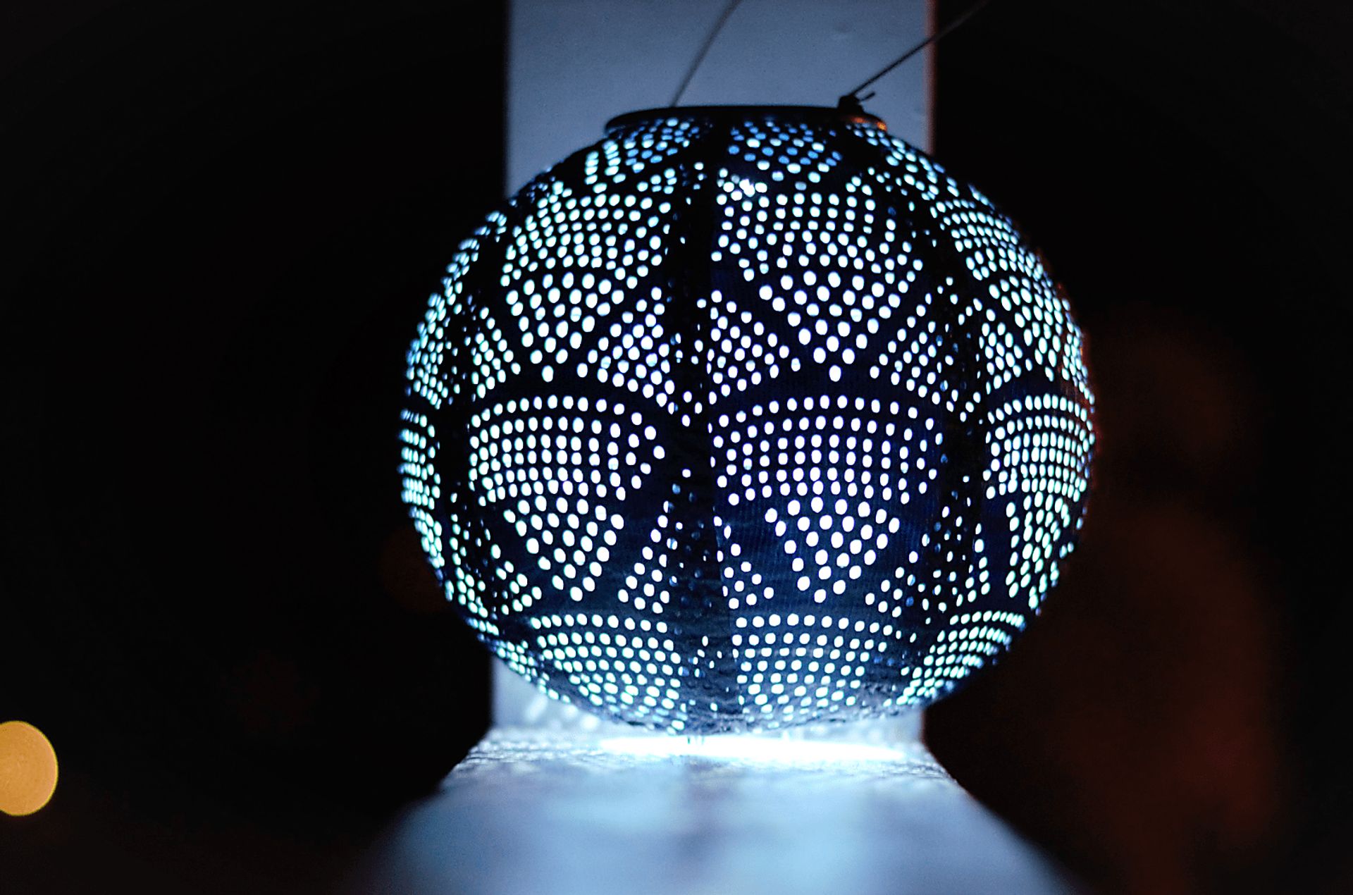 Fiyga Edge Outdoor Blue Solar Lantern - Image 3