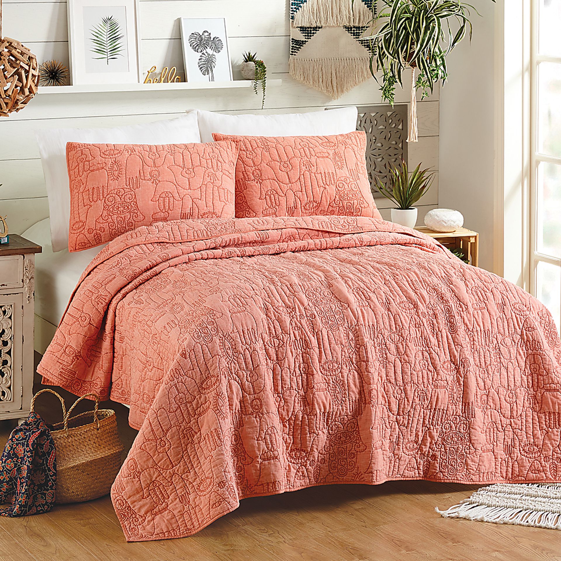 Flournoy Coral King 3 Pc Quilt Set - Image 1