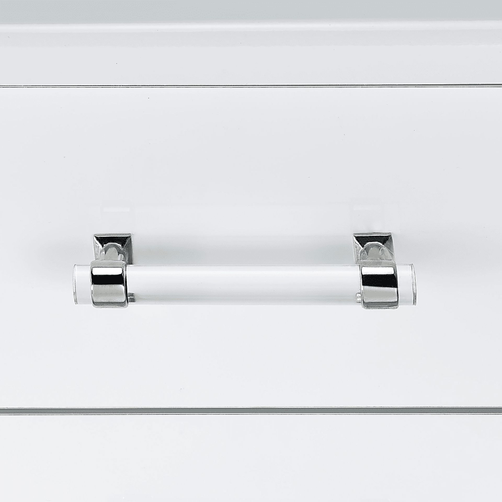 Fluvia White Vanity Set - Image 8