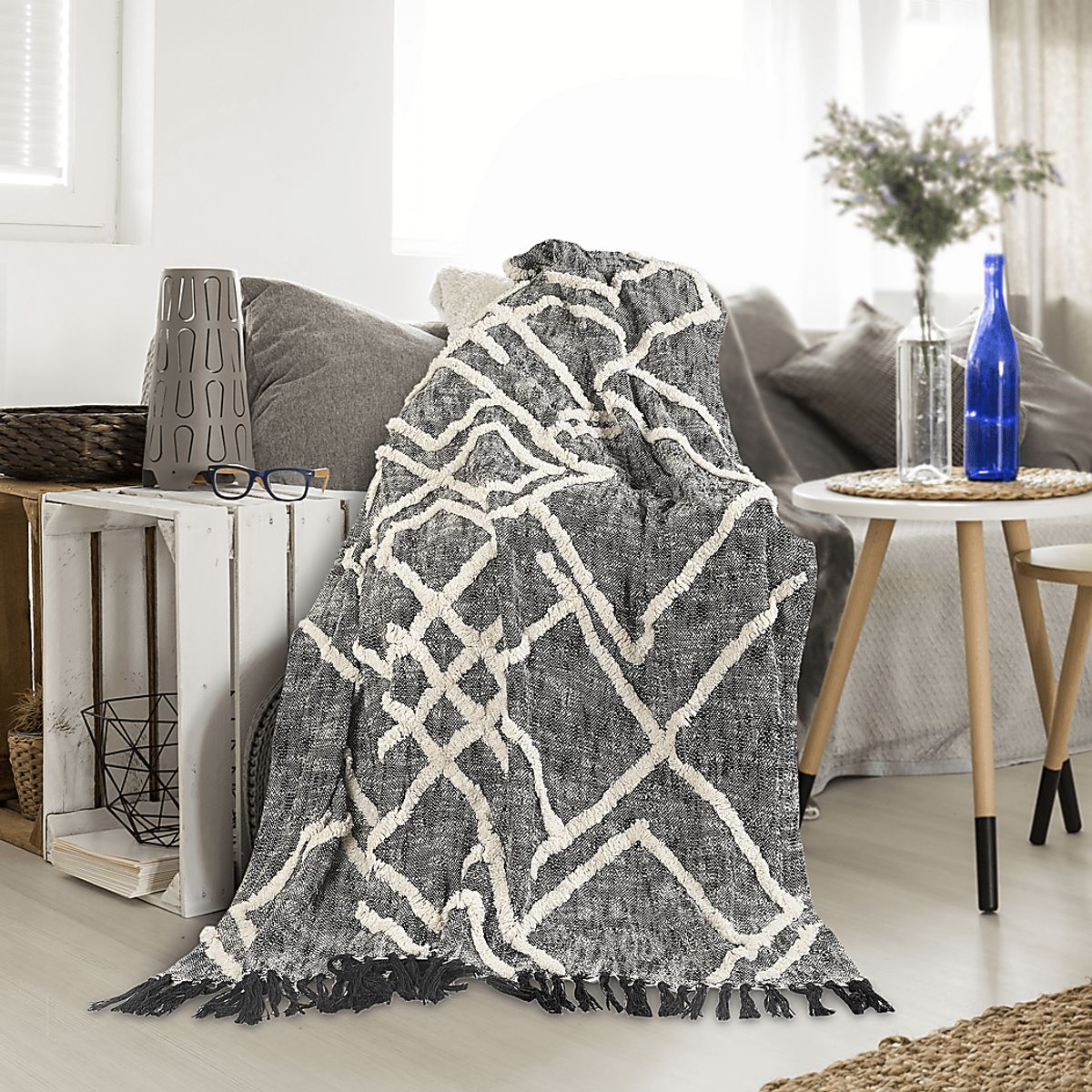 Fluxarts Black Throw Blanket | Rooms to Go
