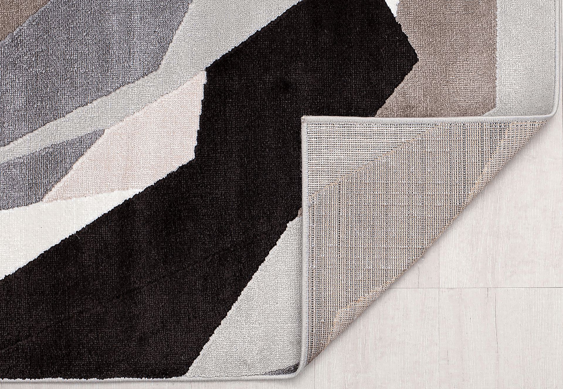 Fodali Black 5' x 7' Rug - Image 4