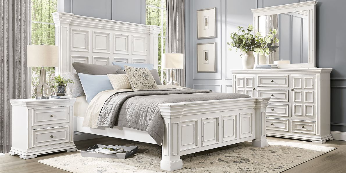 white queen wood bed