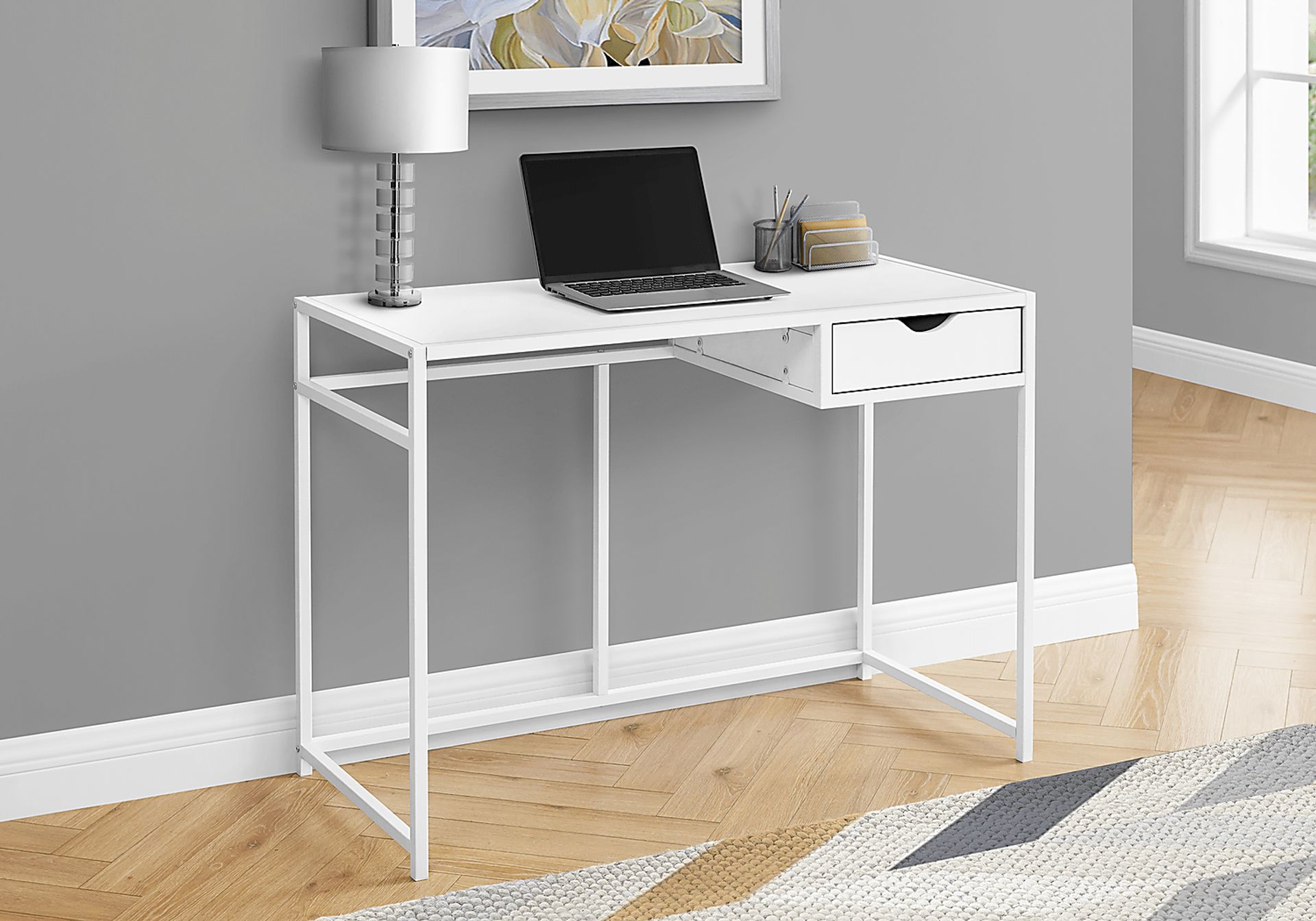 Forestnite White Desk - Image 2