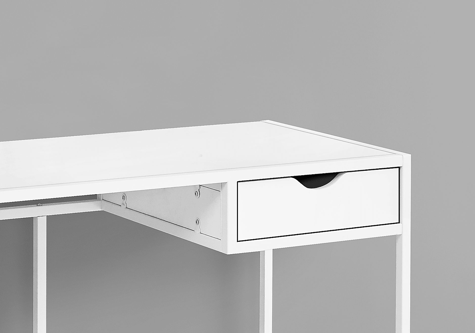 Forestnite White Desk - Image 3