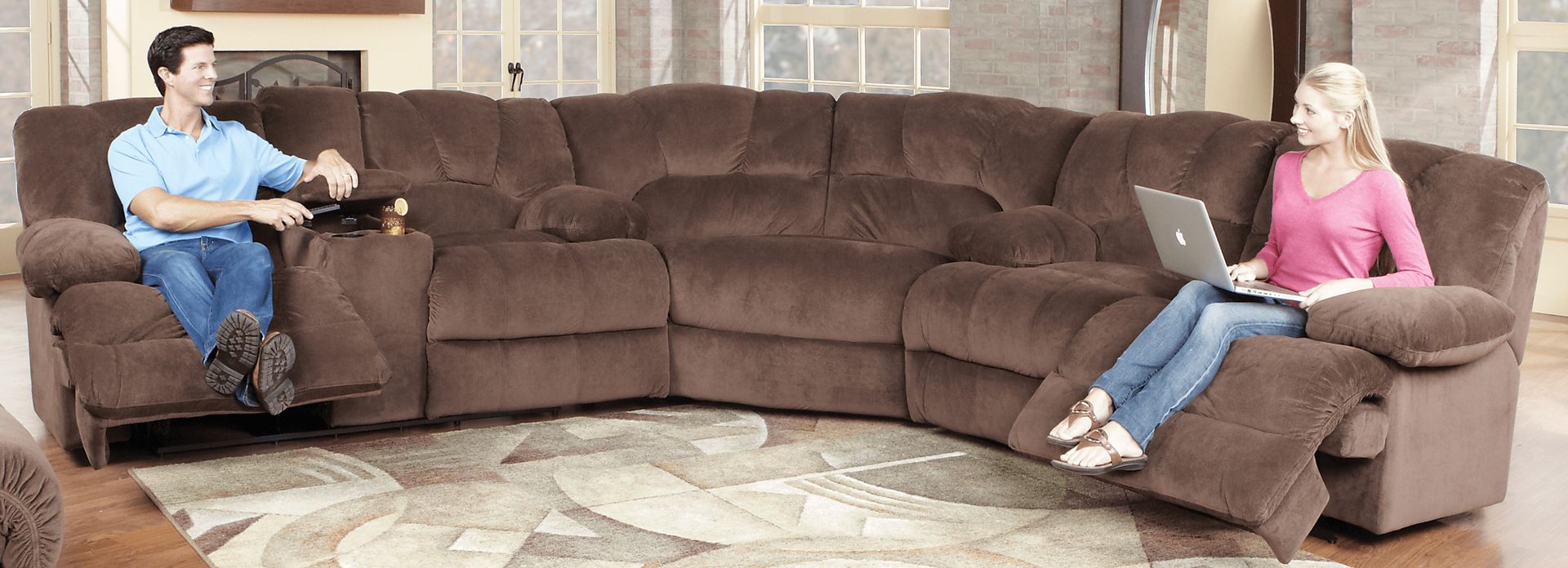 Fort Worth 3 Pc Sectional - Image 1