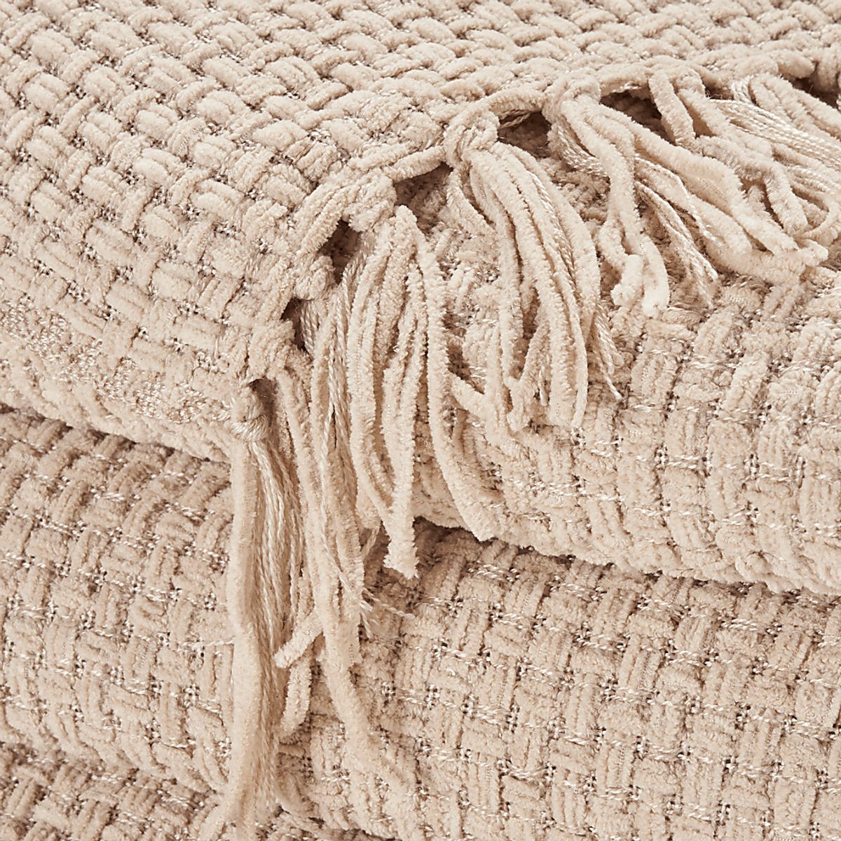 Freddie Beige Throw Blanket | Rooms to Go