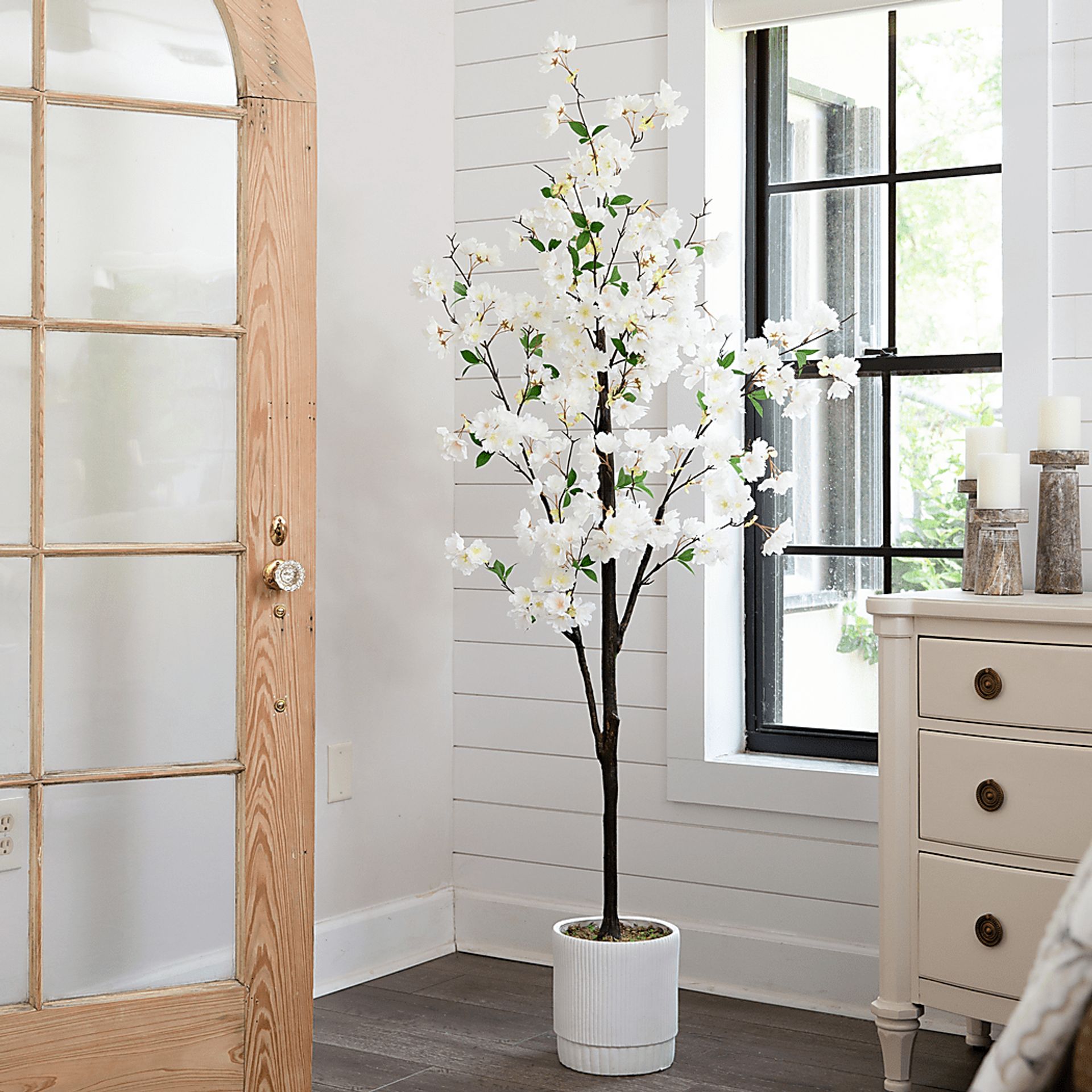 Frenata White Tree with Planter - Image 2