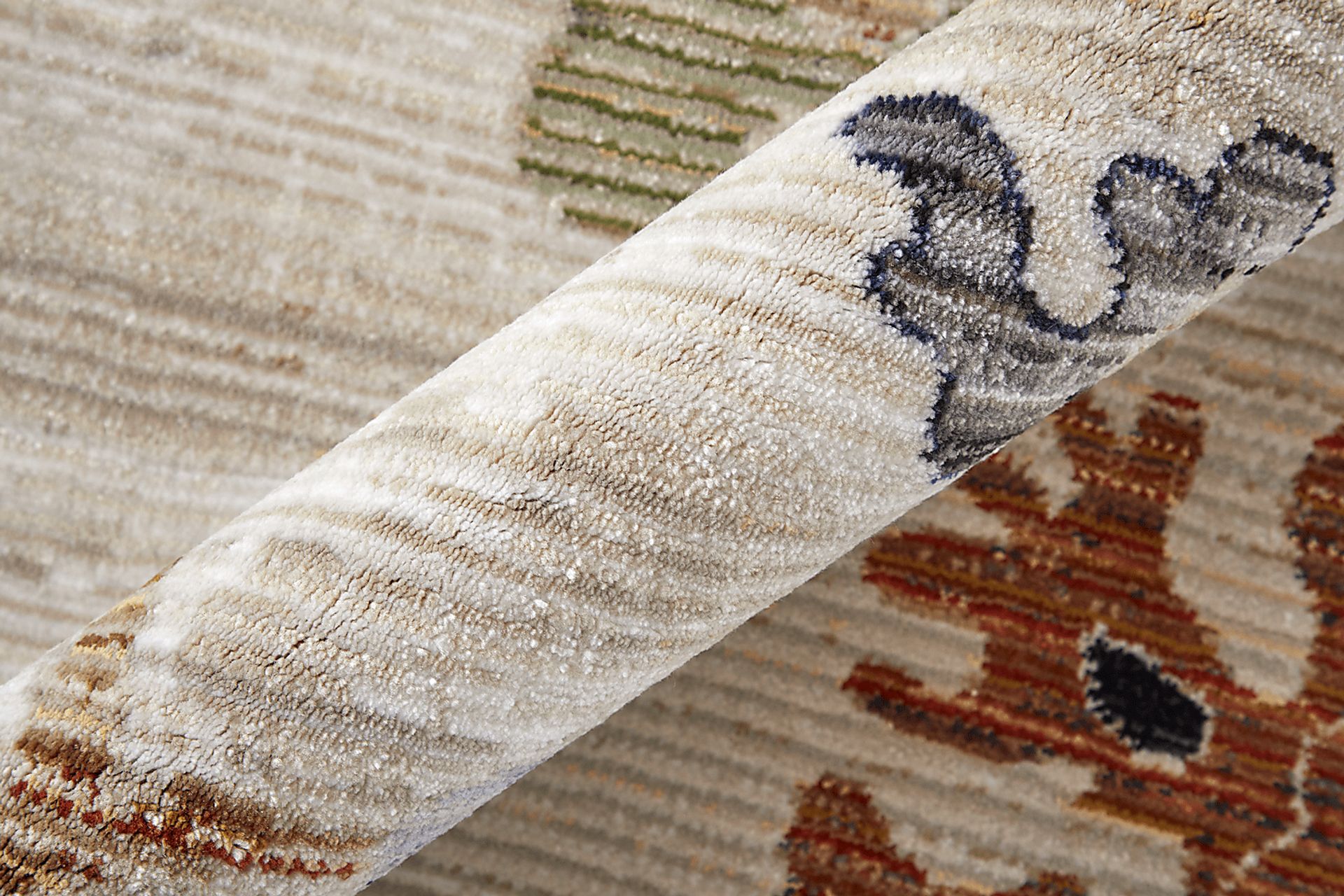 Freshale Multi 5' x 7'6 Rug - Image 4