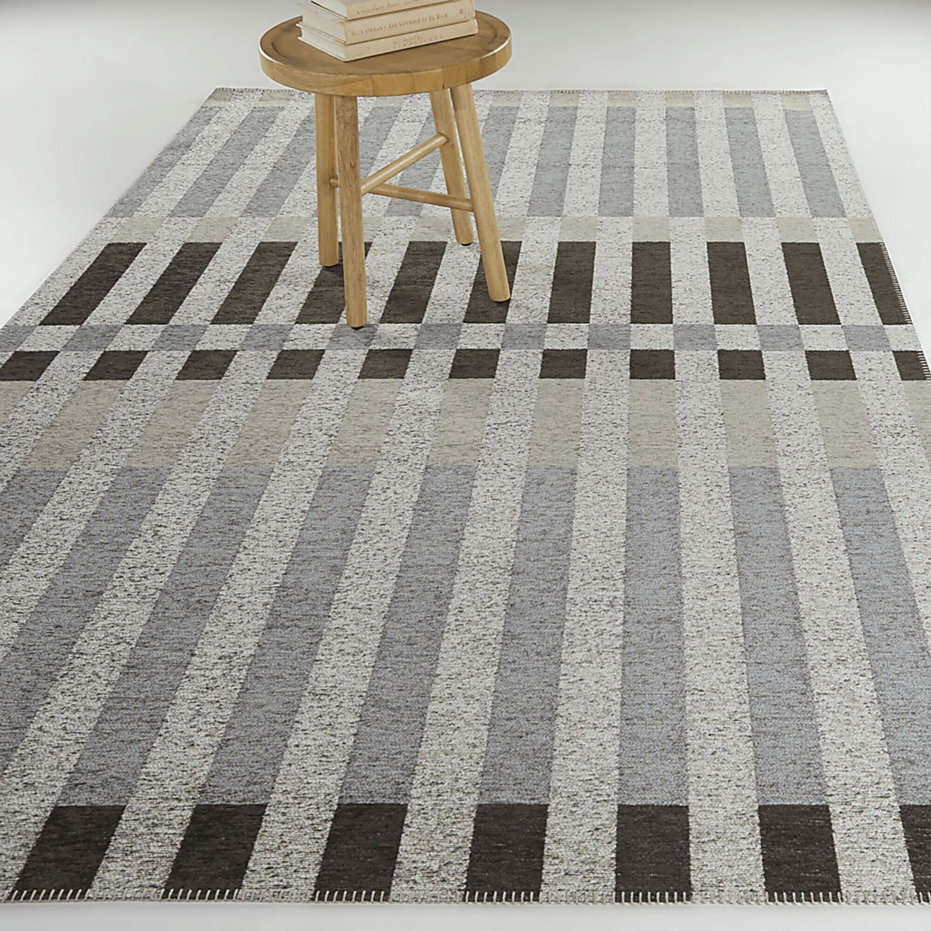 Frinn Brown 7'10 x 10' Rug - Image 2