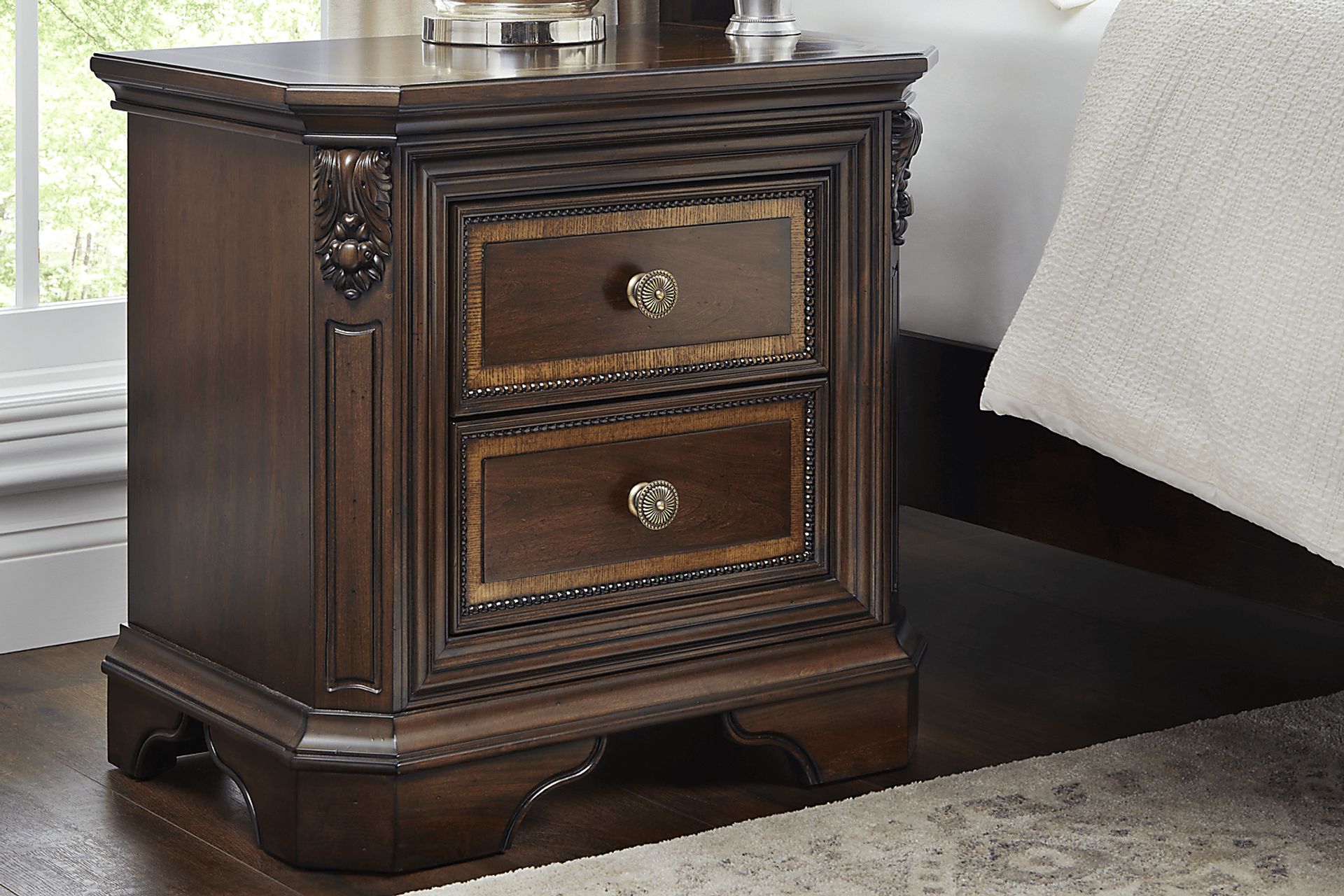 Fuller Brown Cherry 5 Pc Queen Panel Bedroom - Image 5