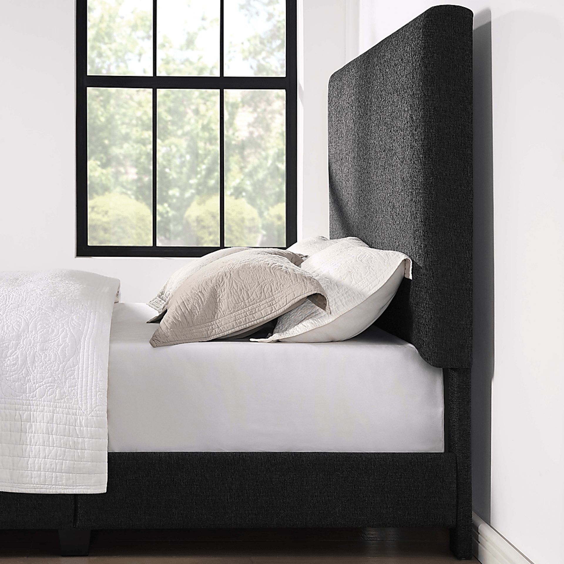 Fyna Gray Queen Upholstered Bed - Image 4