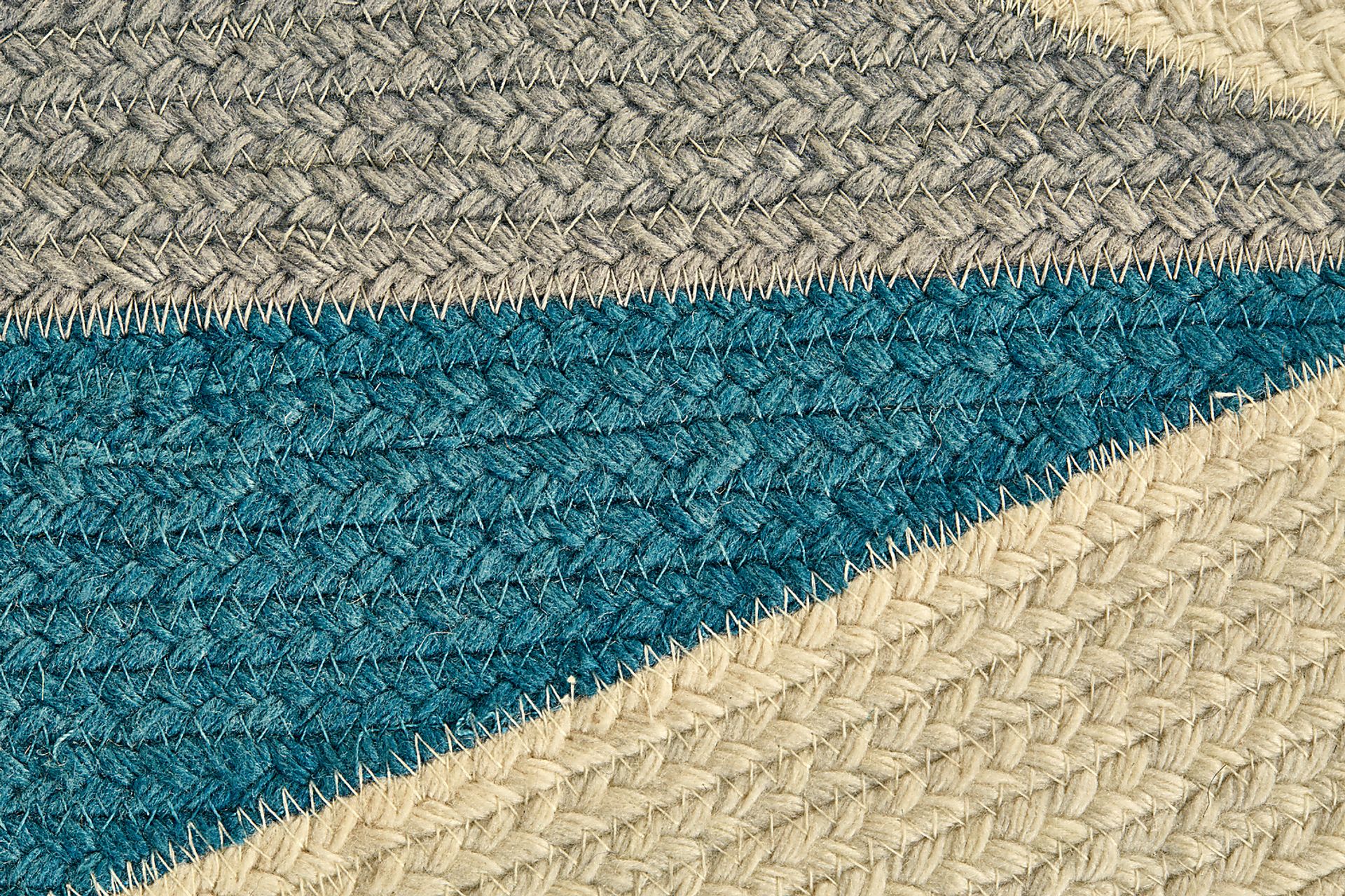 Gace Gray 5' x 8' Rug - Image 2