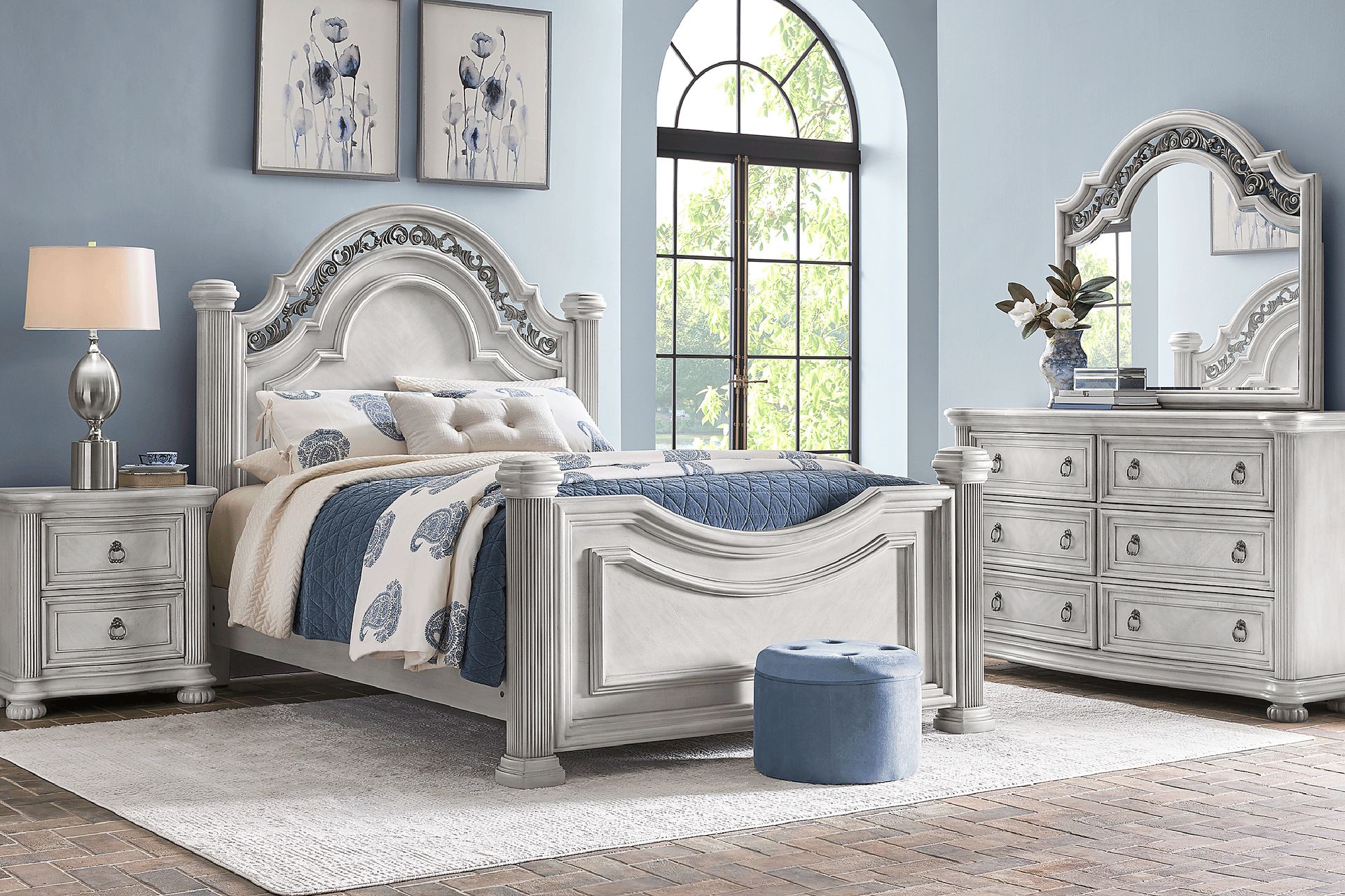 Gallagher Avenue White 7 Pc Queen Panel Bedroom - Image 1
