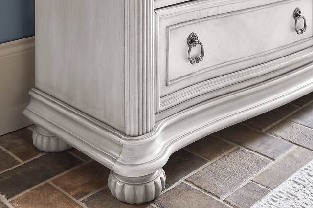 Gallagher Avenue White 5 Pc Queen Panel Bedroom - Thumbnail - Image 7