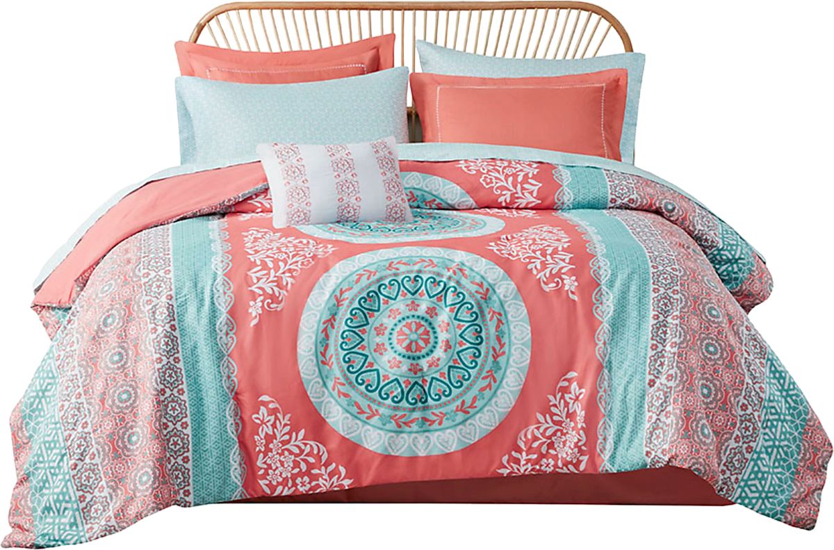 Gallaudet Red Queen Comforter Set | Rooms to Go