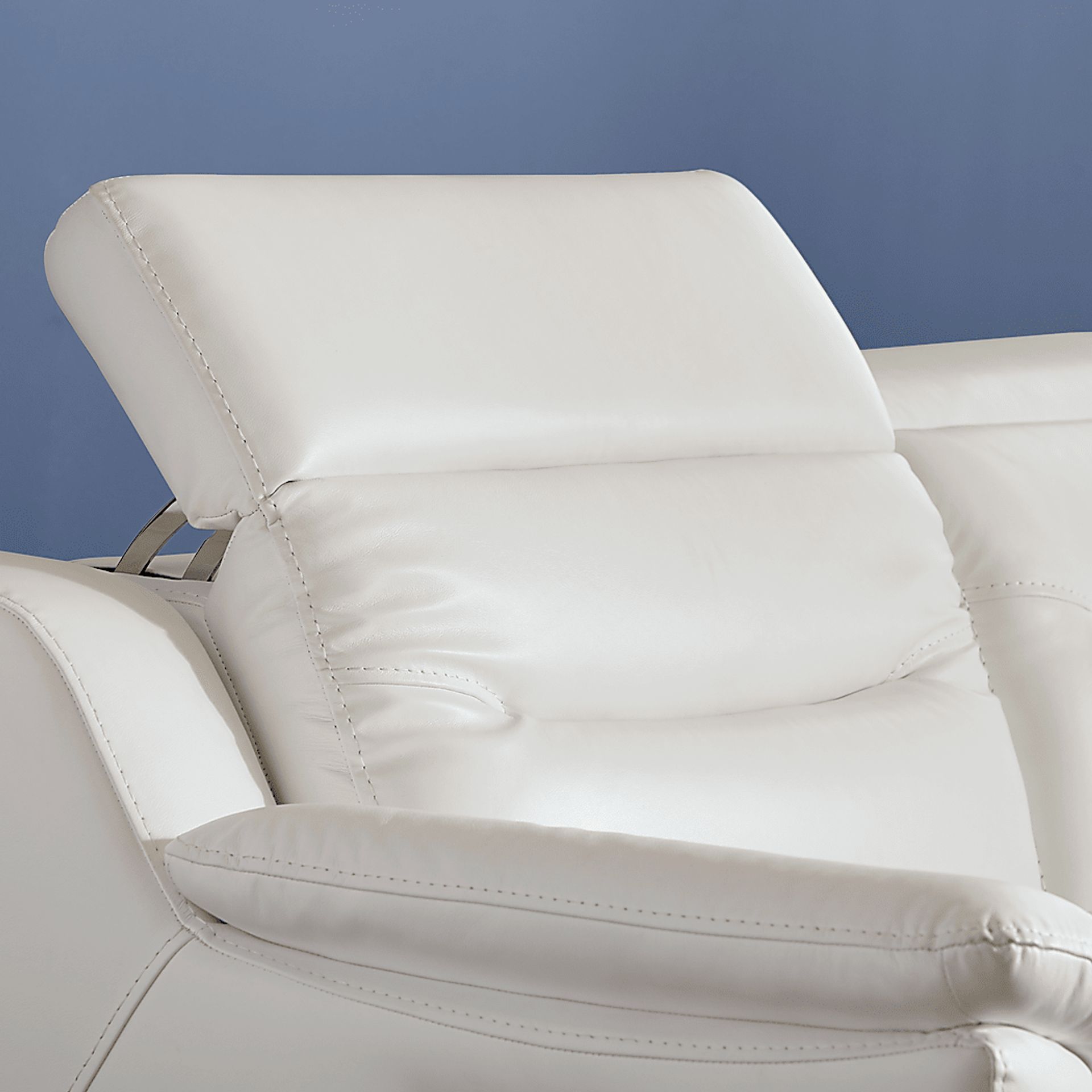 Gallia Way White Leather 5 Pc Dual Power Reclining Sectional - Image 3