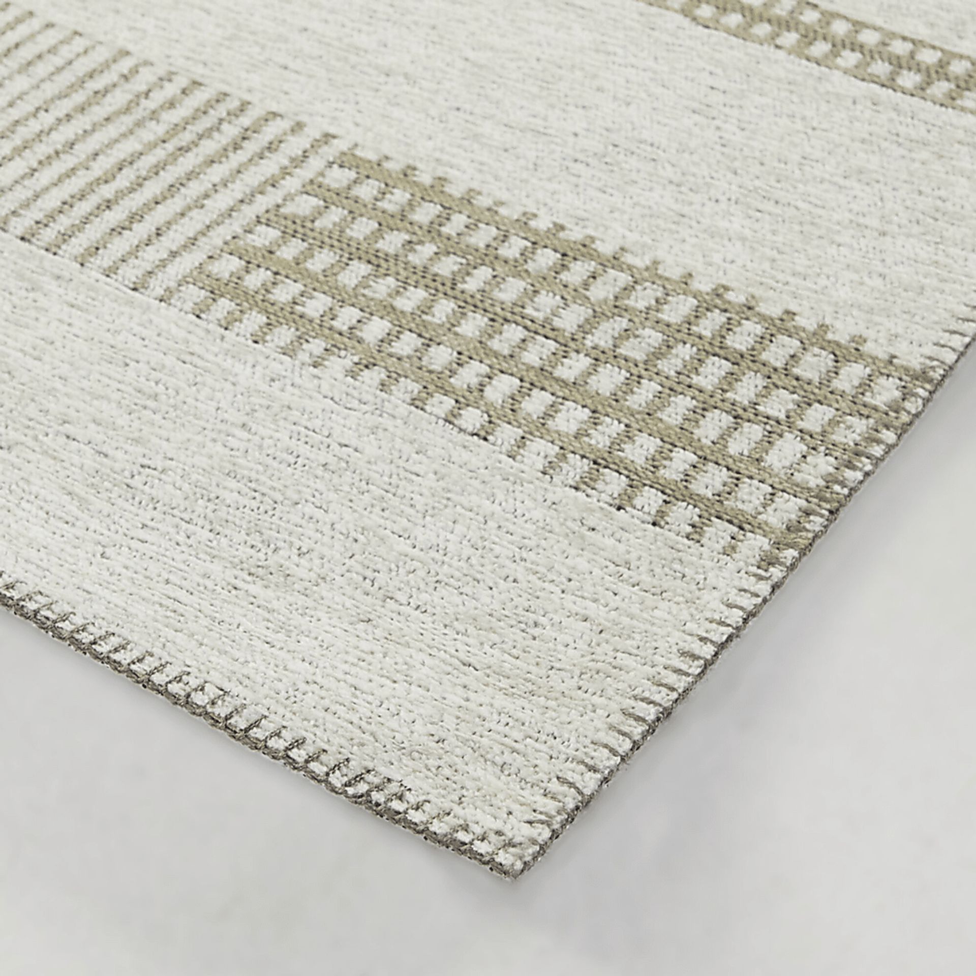Gallowstone Cream 5'3 x 7' Area Rug - Image 3