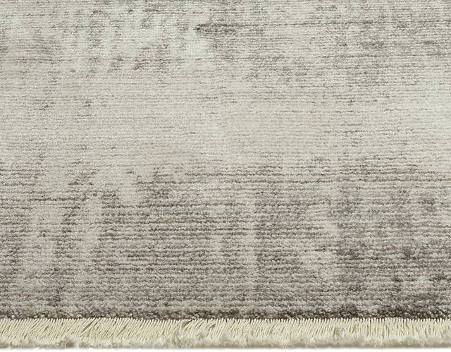 Ganatona Gray 5'6 x 7'9 Rug - Thumbnail - Image 4