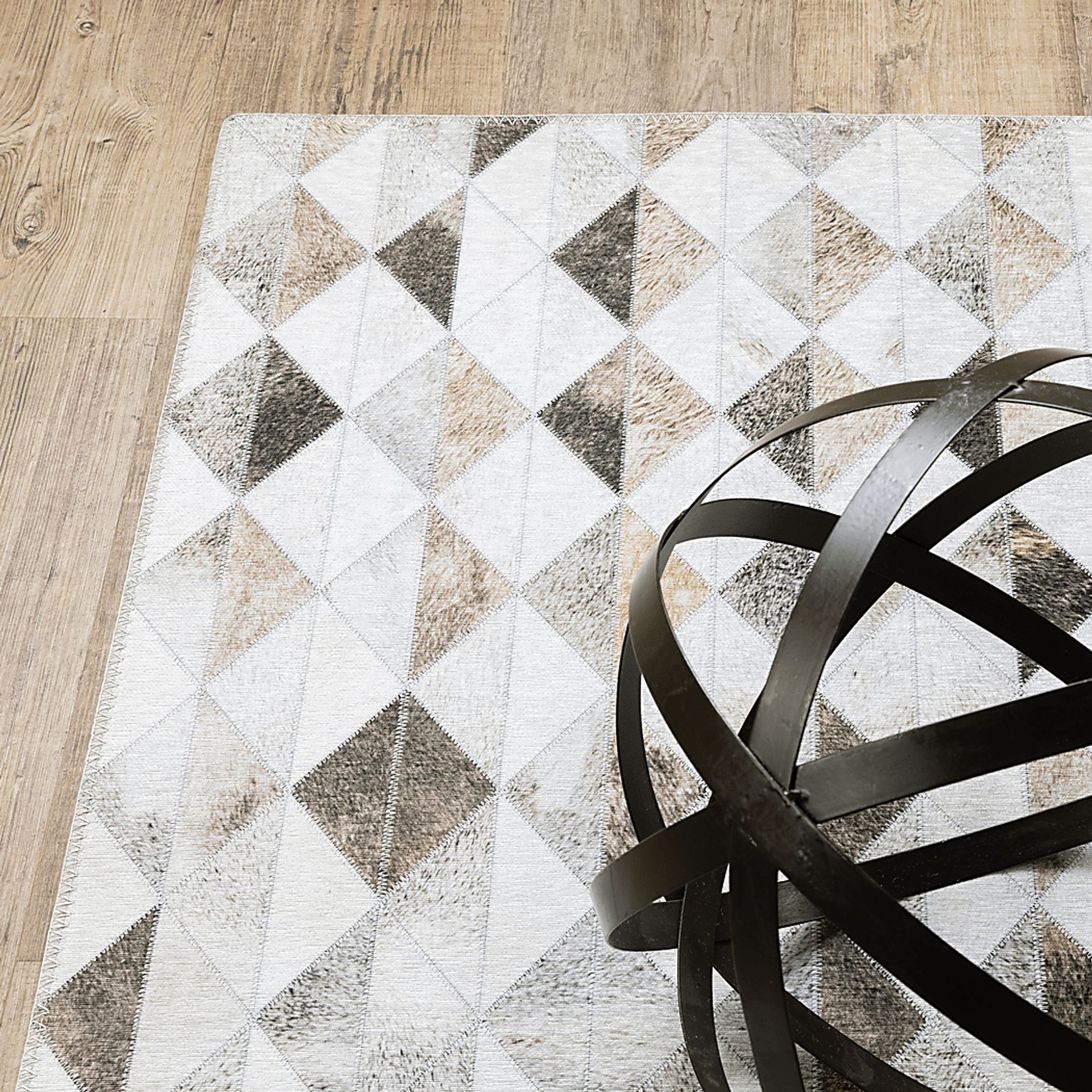 Ganneston Beige 5' x 7' Rug - Image 5